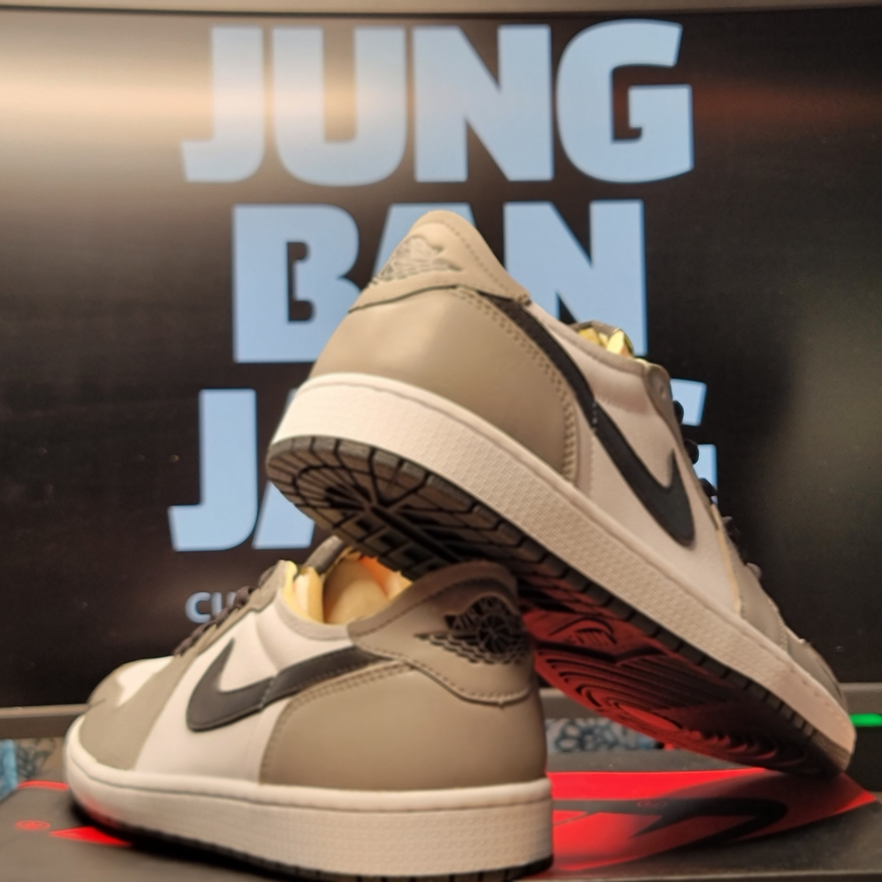 Jordan 1 Low OG Ghost Green 착용 스타일 - 3