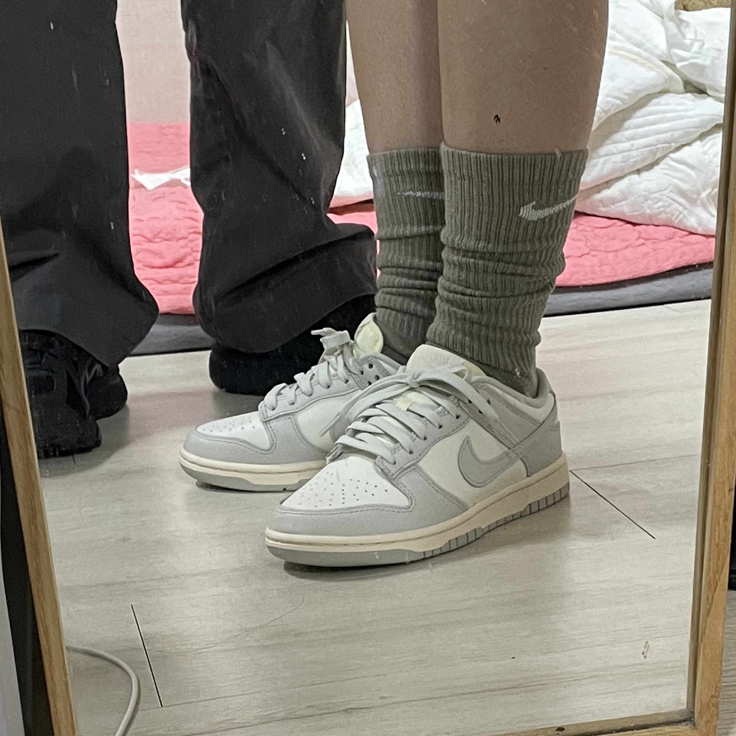(W) Nike Dunk Low Light Bone 착용 스타일 - 2