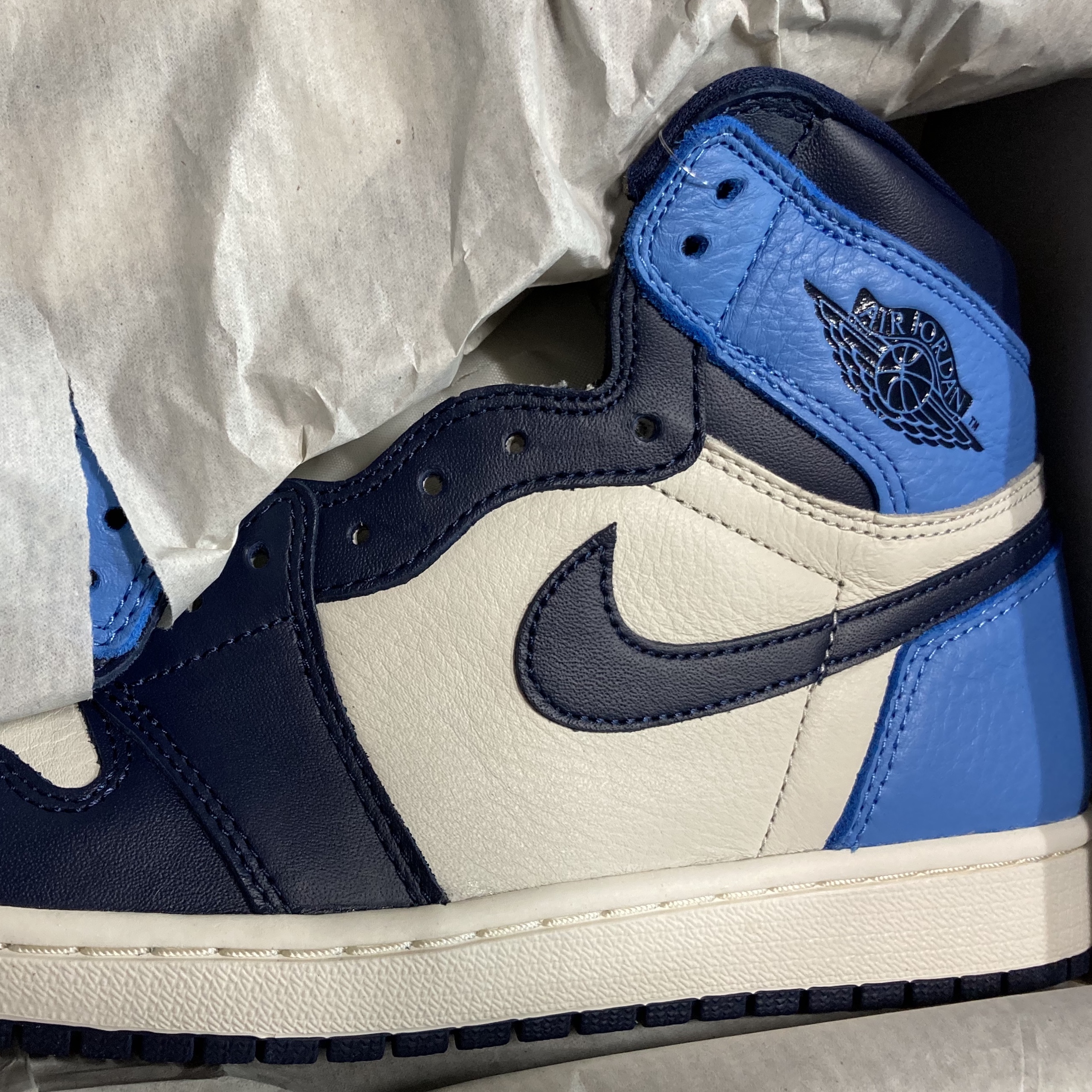 Jordan 1 Retro High Obsidian UNC 착용 스타일