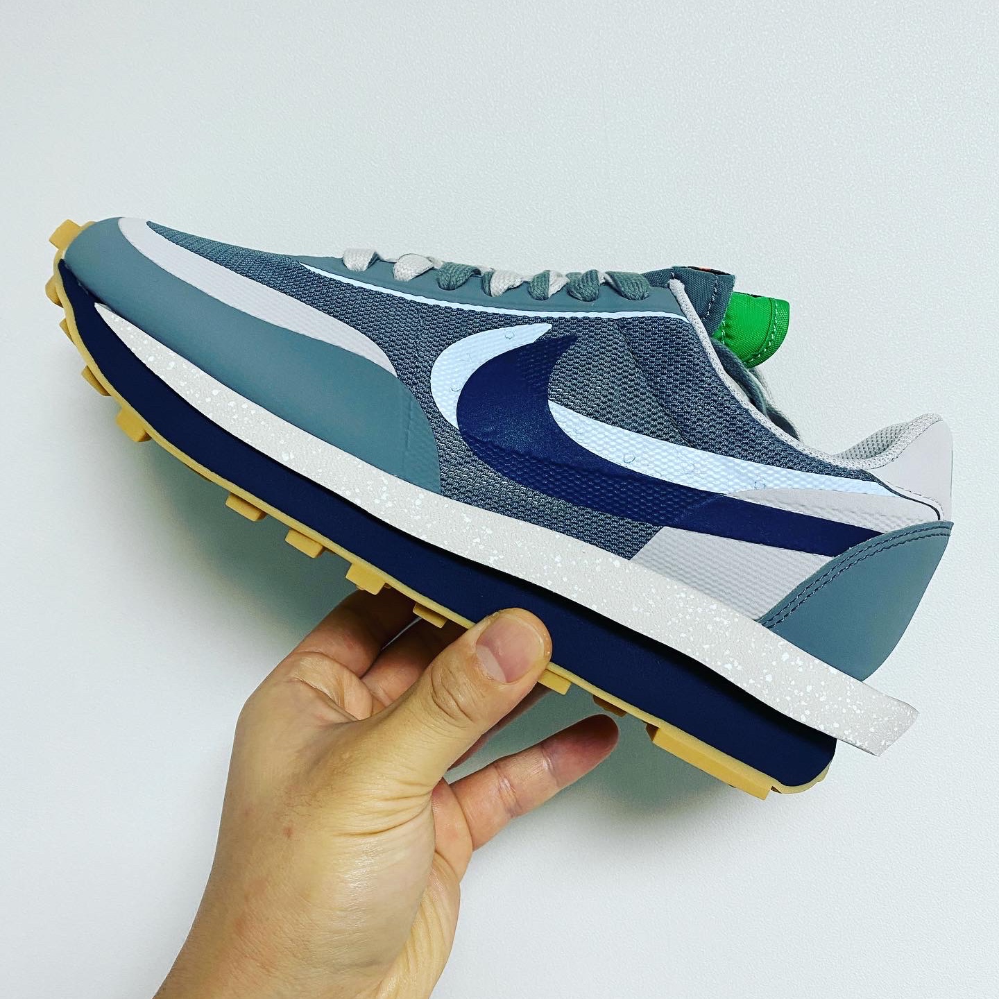 Nike x Sacai x Clot LDWaffle Cool Grey 착용 스타일 - 1