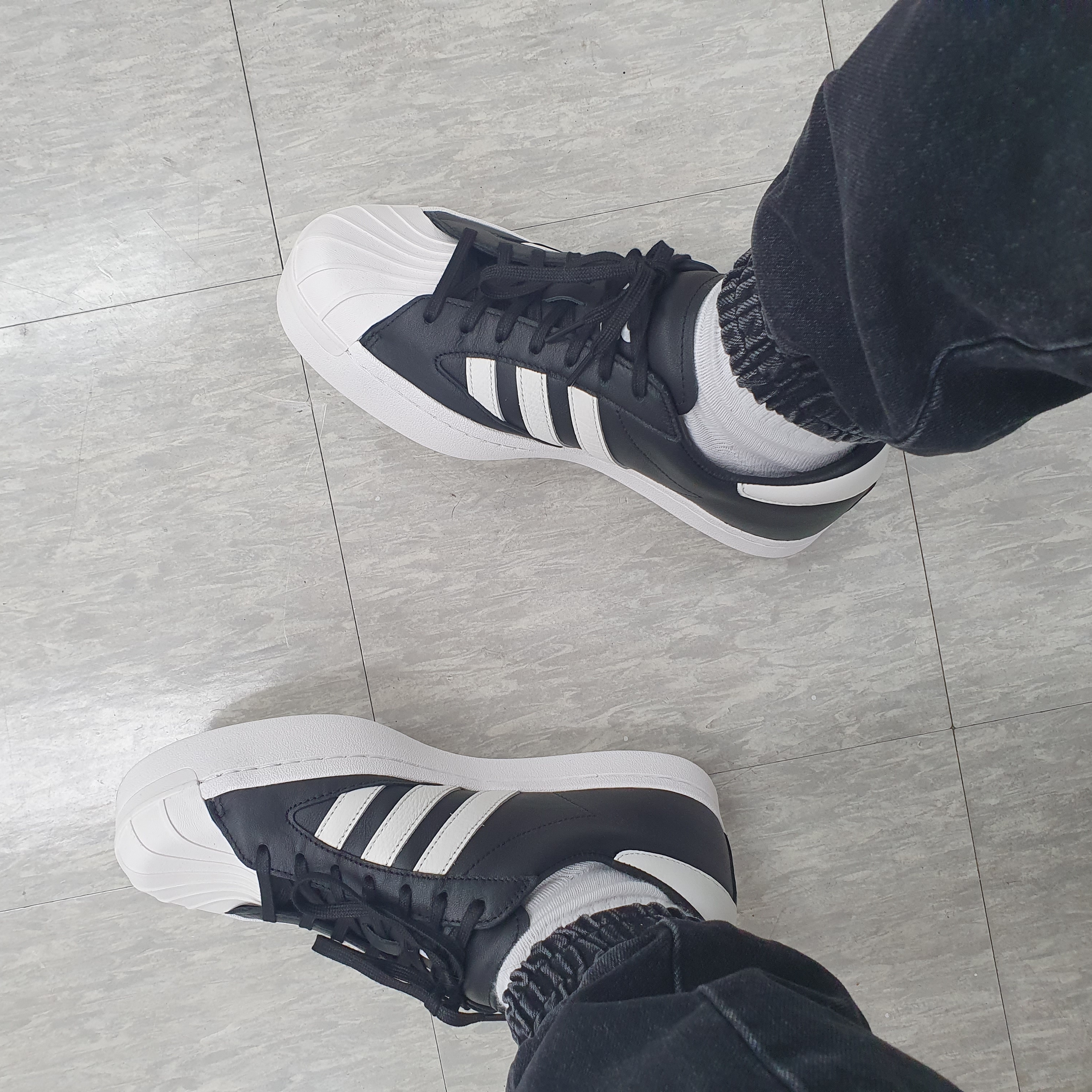 Y-3 Yohji Star Black White 착용 스타일 - 1