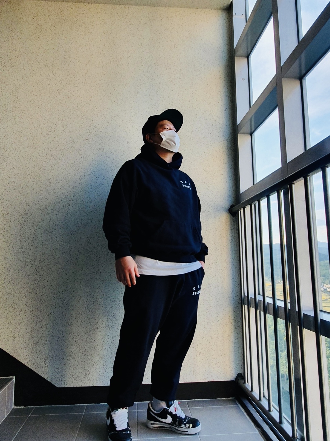 IAB Studio Hoodie Navy - 21SS, IAB Studio Sweatpants Navy - 21SS 착용 스타일 - 2
