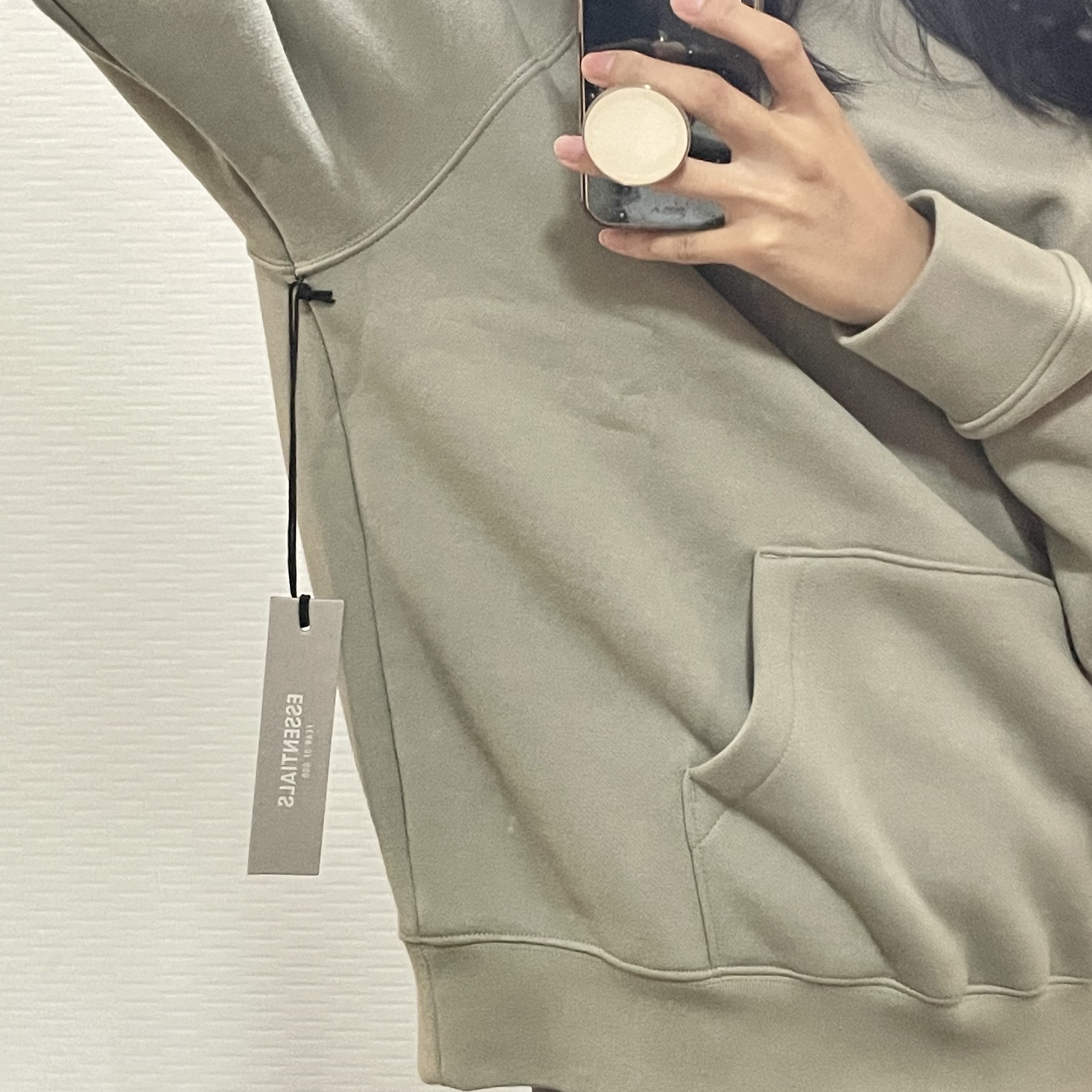 Essentials Pull-Over Hoodie Pistachio - 21FW 착용 스타일