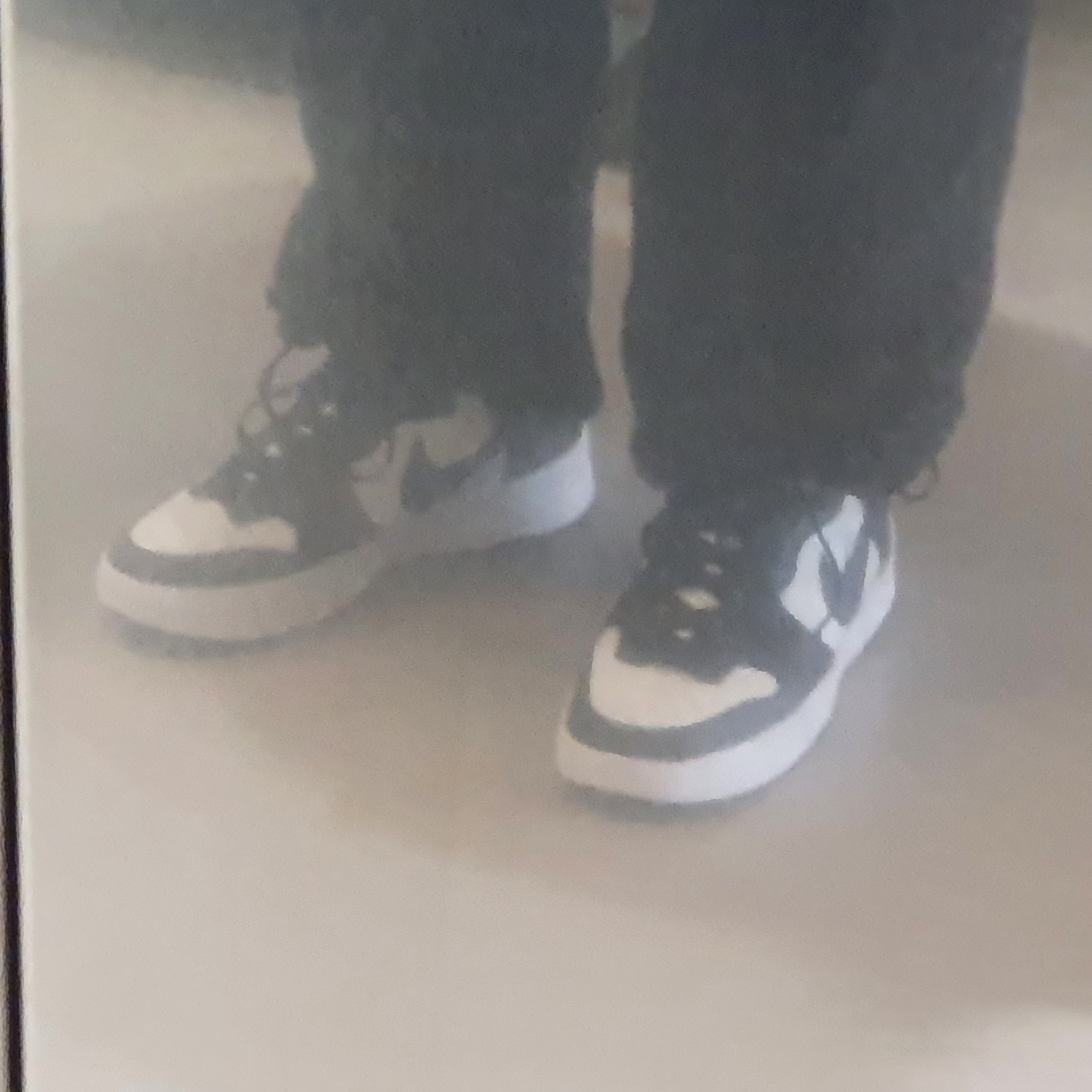 (W) Nike Dunk High Up Black and White 착용 스타일