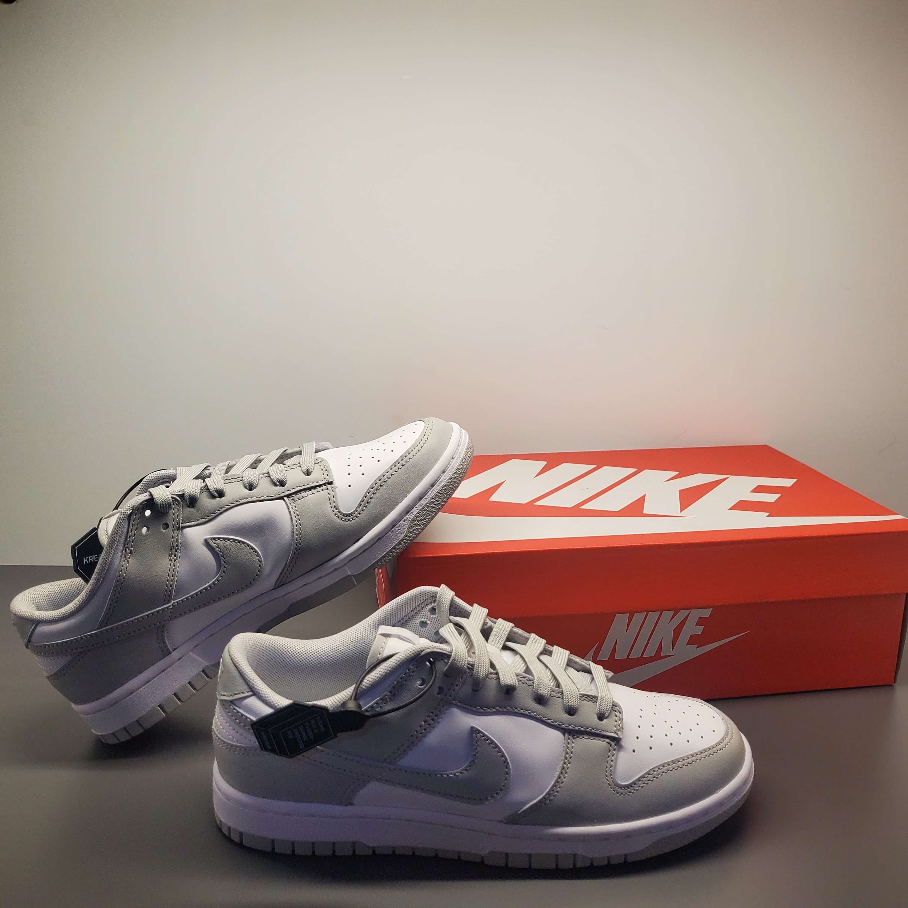 Nike Dunk Low Retro Grey Fog 착용 스타일