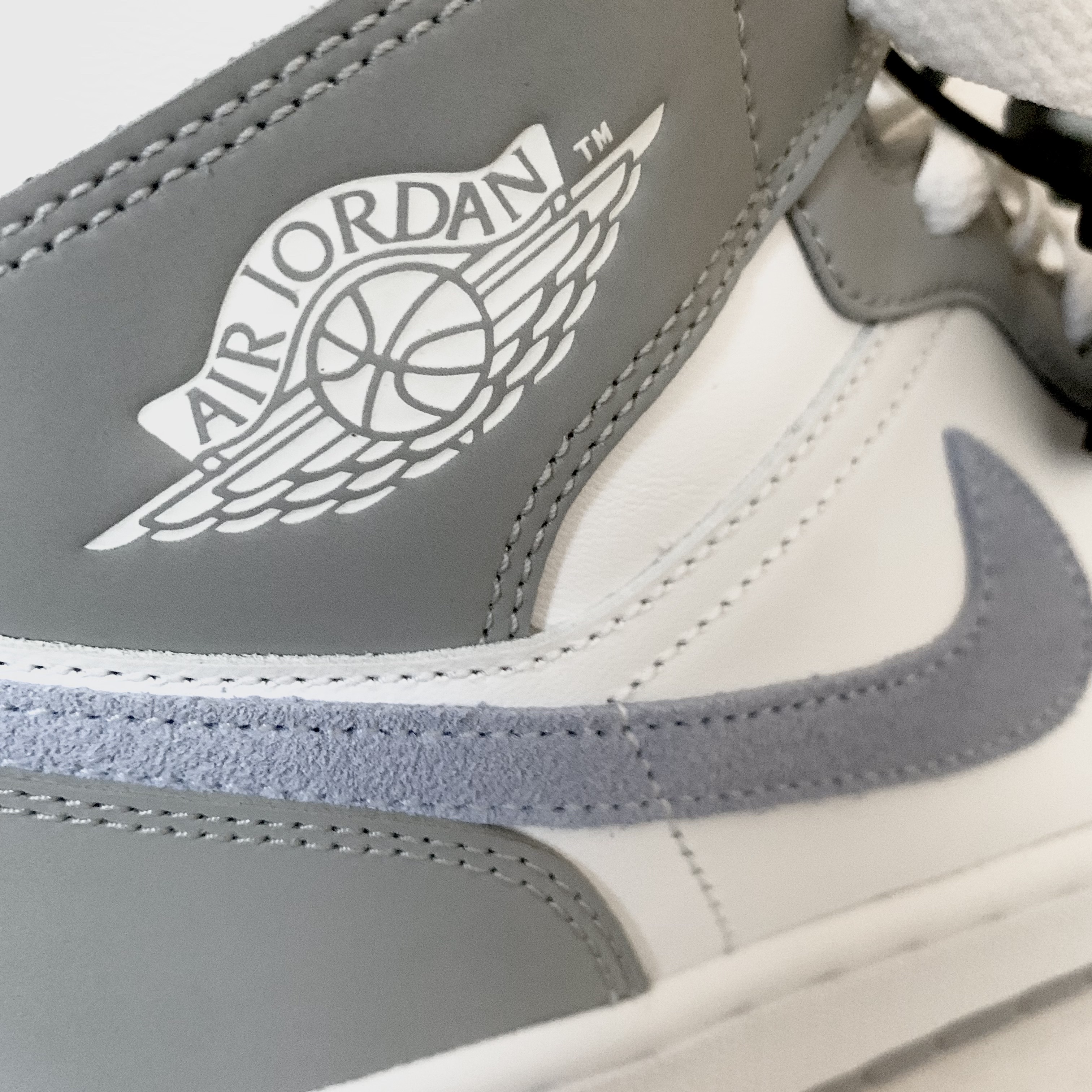 (W) Jordan 1 Mid Wolf Grey 착용 스타일