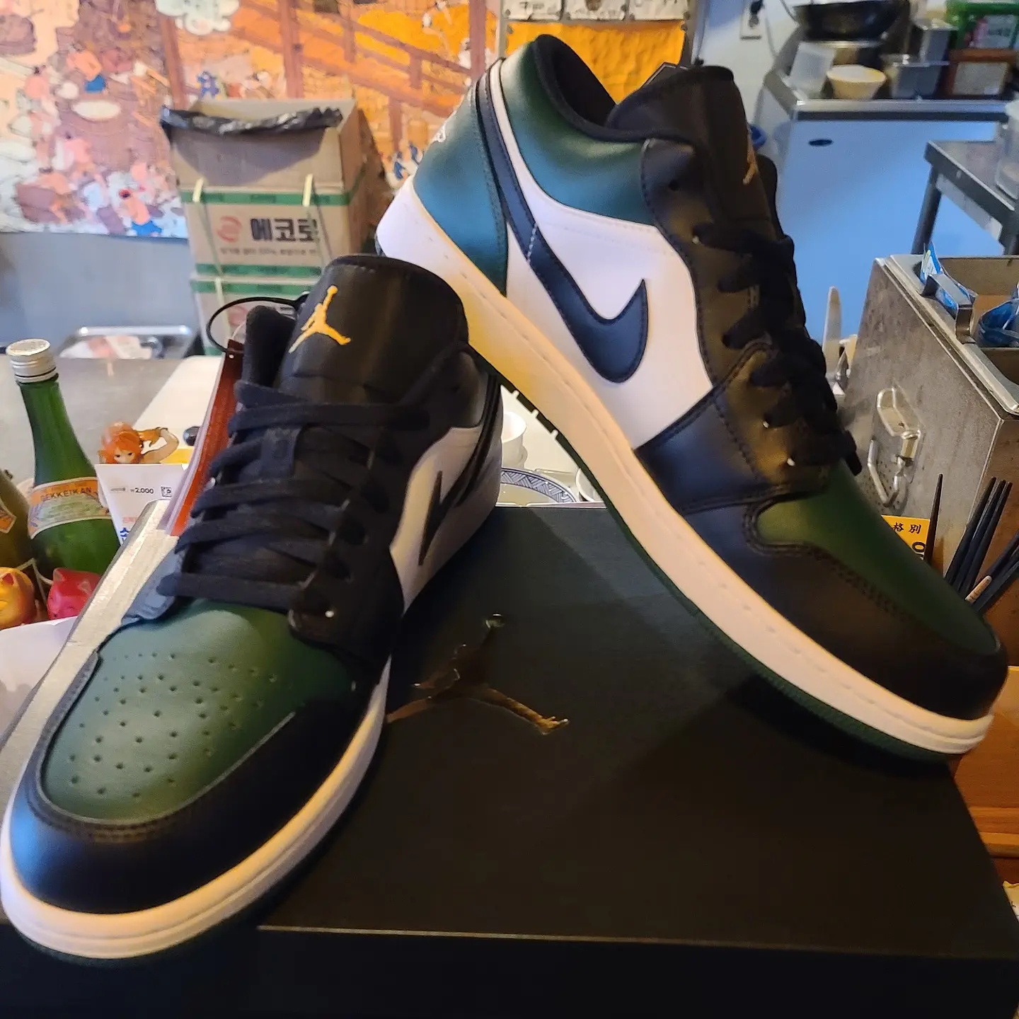 Jordan 1 Low Green Toe 착용 스타일 - 3