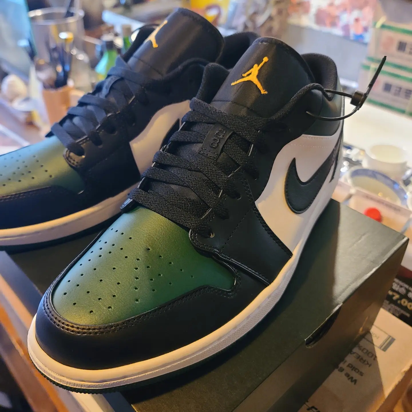 Jordan 1 Low Green Toe 착용 스타일 - 2