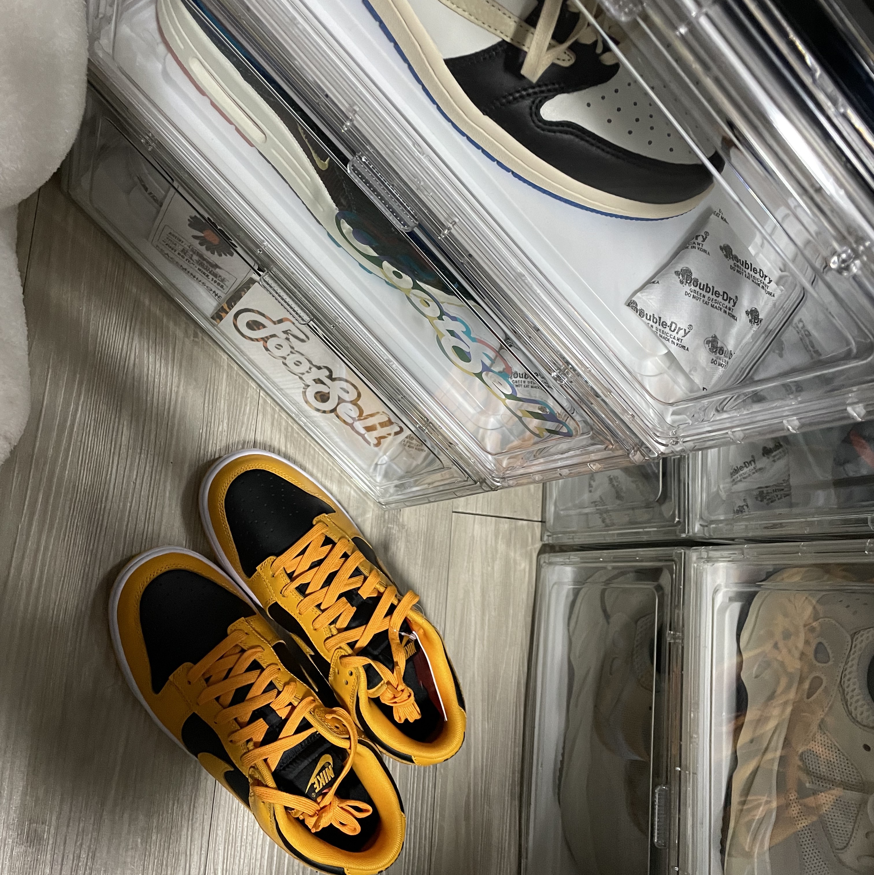 Nike Dunk Low Retro Championship Goldenrod 착용 스타일 - 1