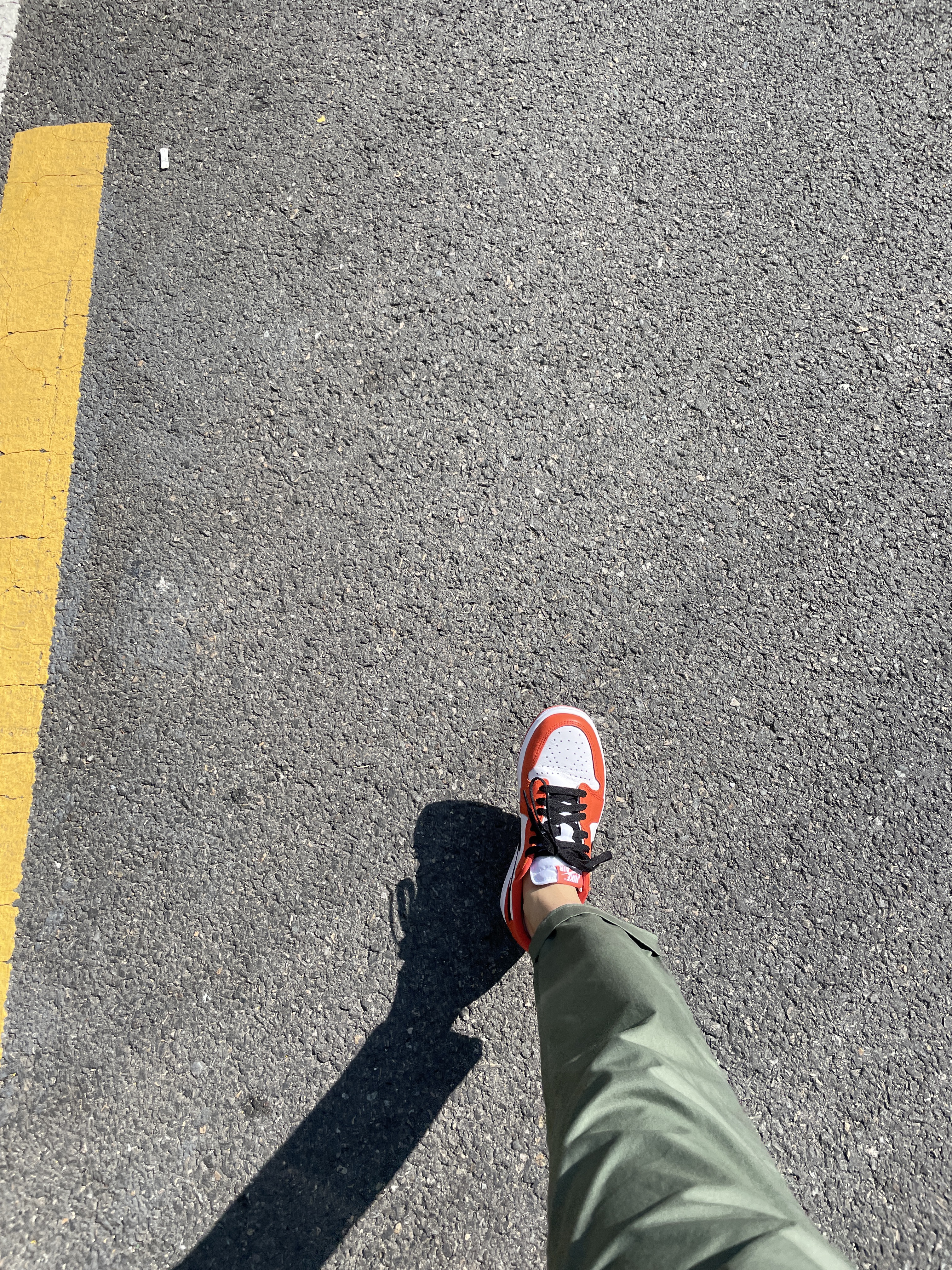 Jordan 1 Low OG Starfish 착용 스타일 - 2