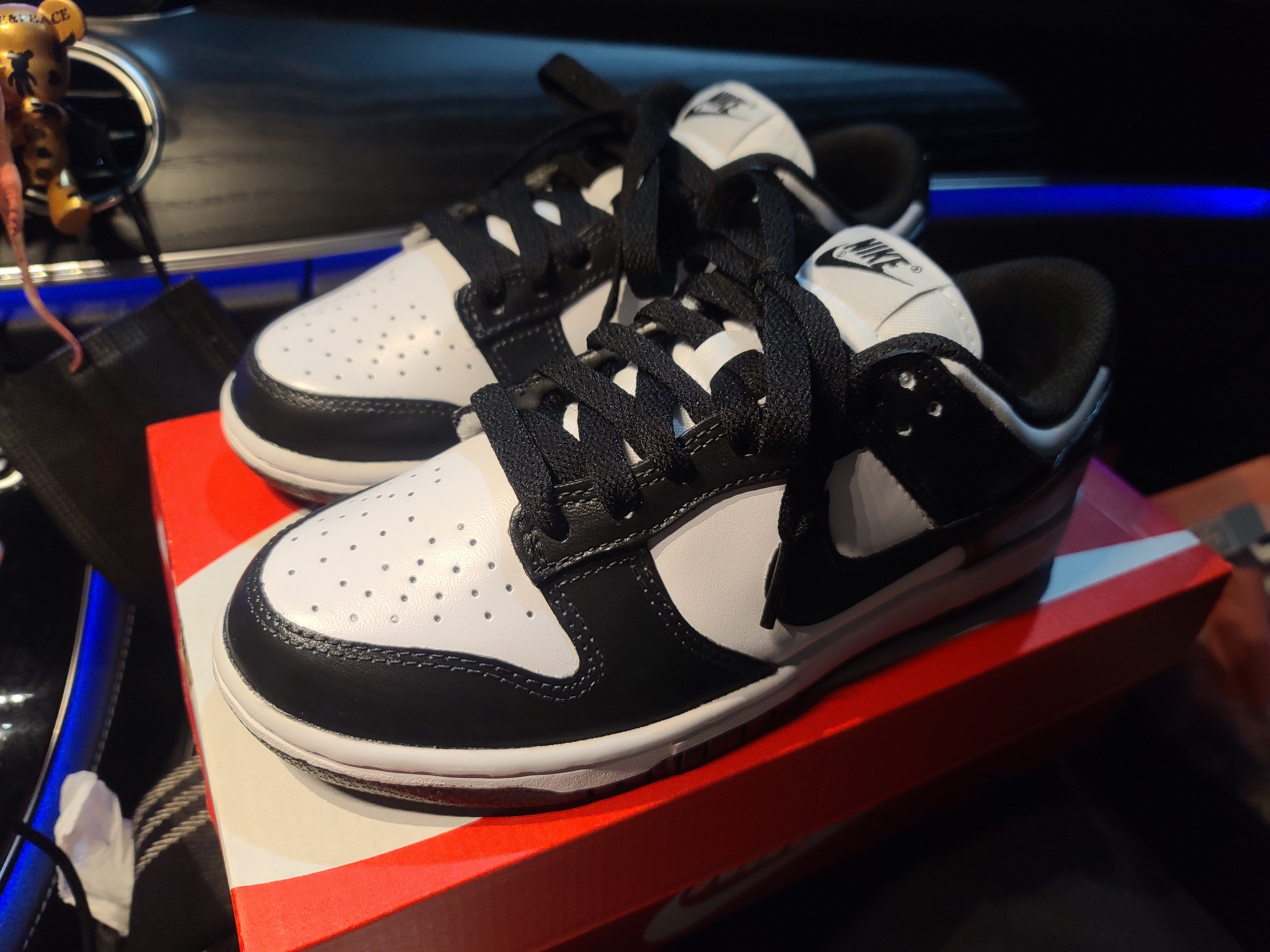 (W) Nike Dunk Low Triple White 착용 스타일