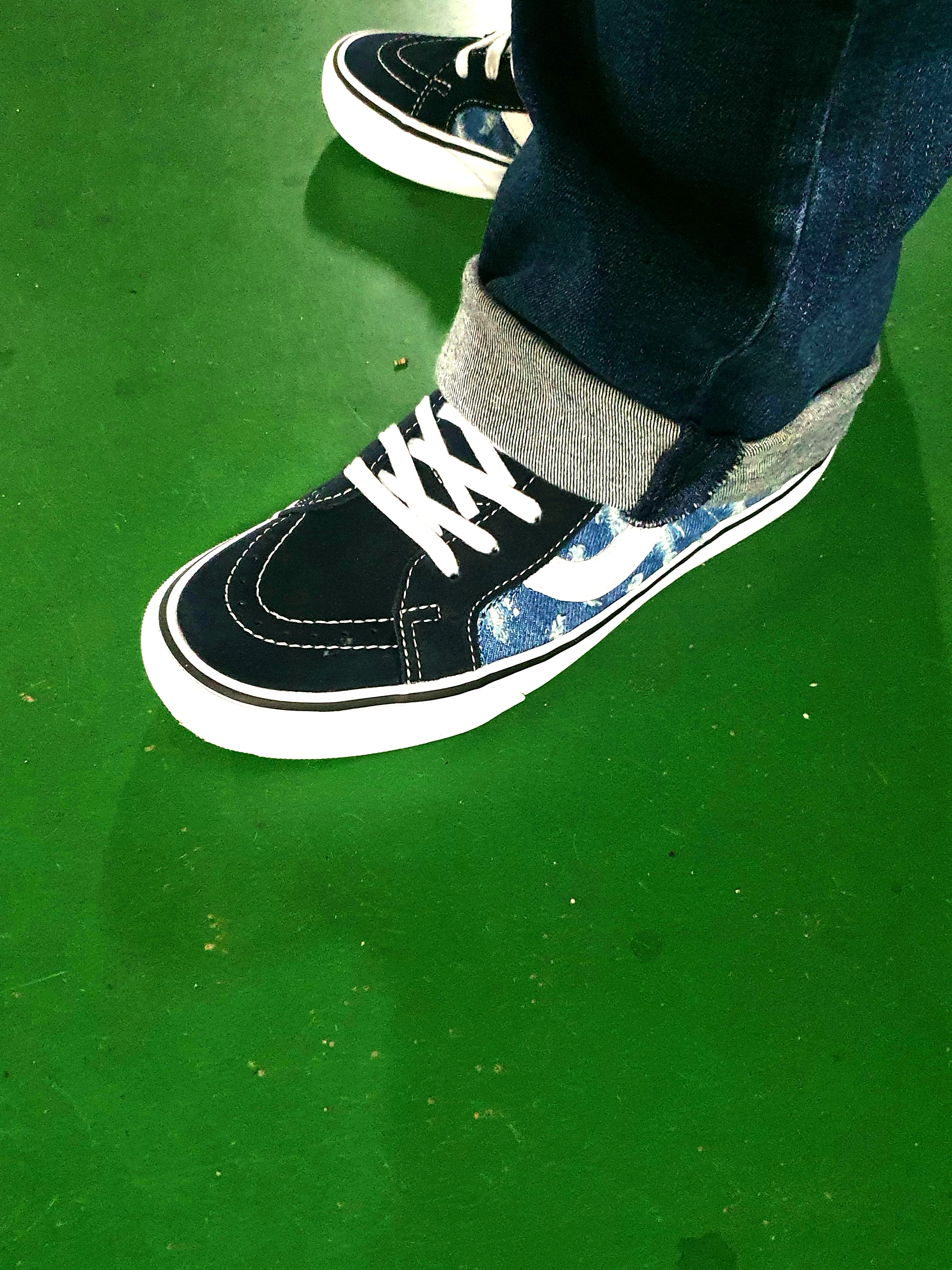 Vans x Supreme Sk8-Hi Hole Punch Denim Blue 착용 스타일 - 3