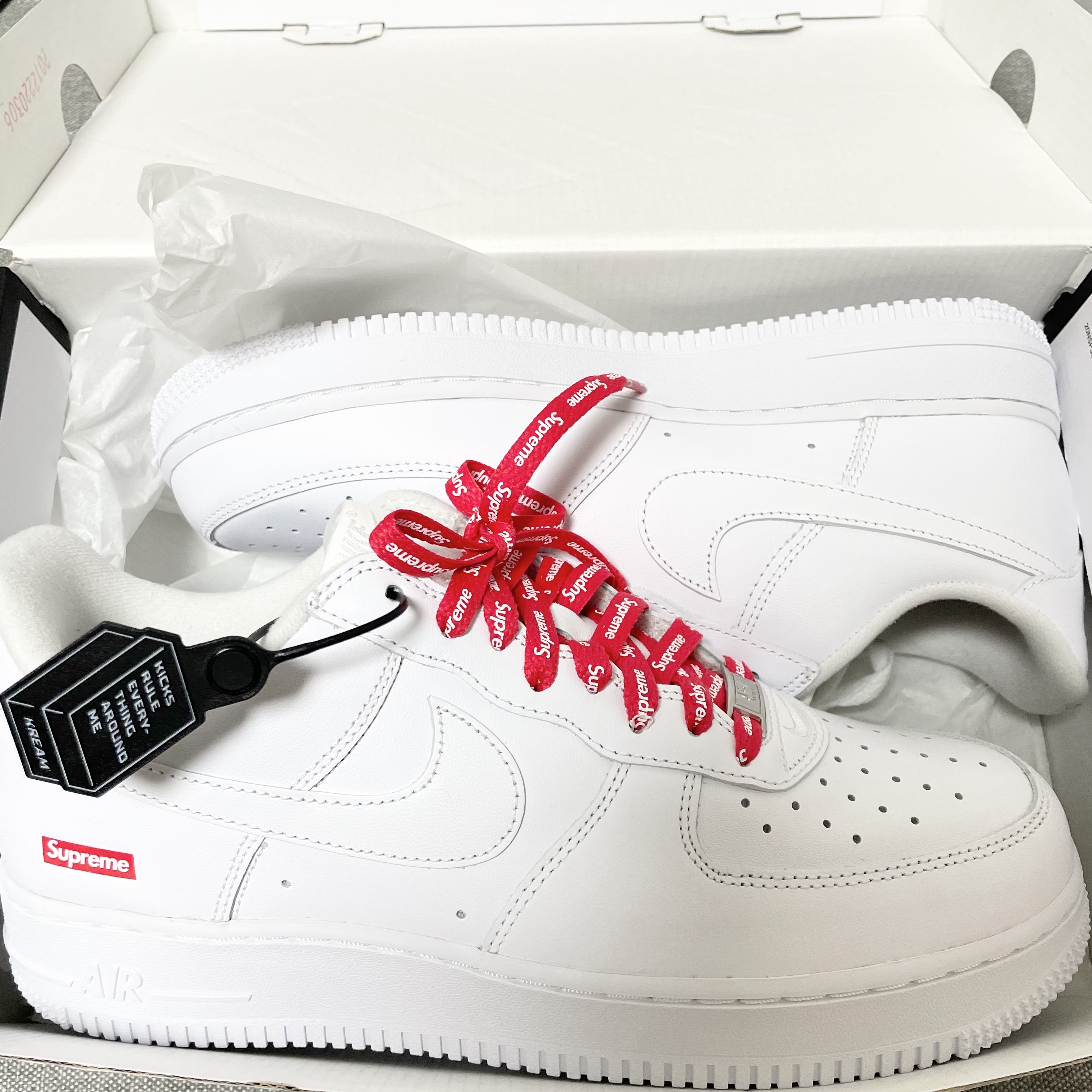 Nike x Supreme Air Force 1 Low White 착용 스타일 - 2