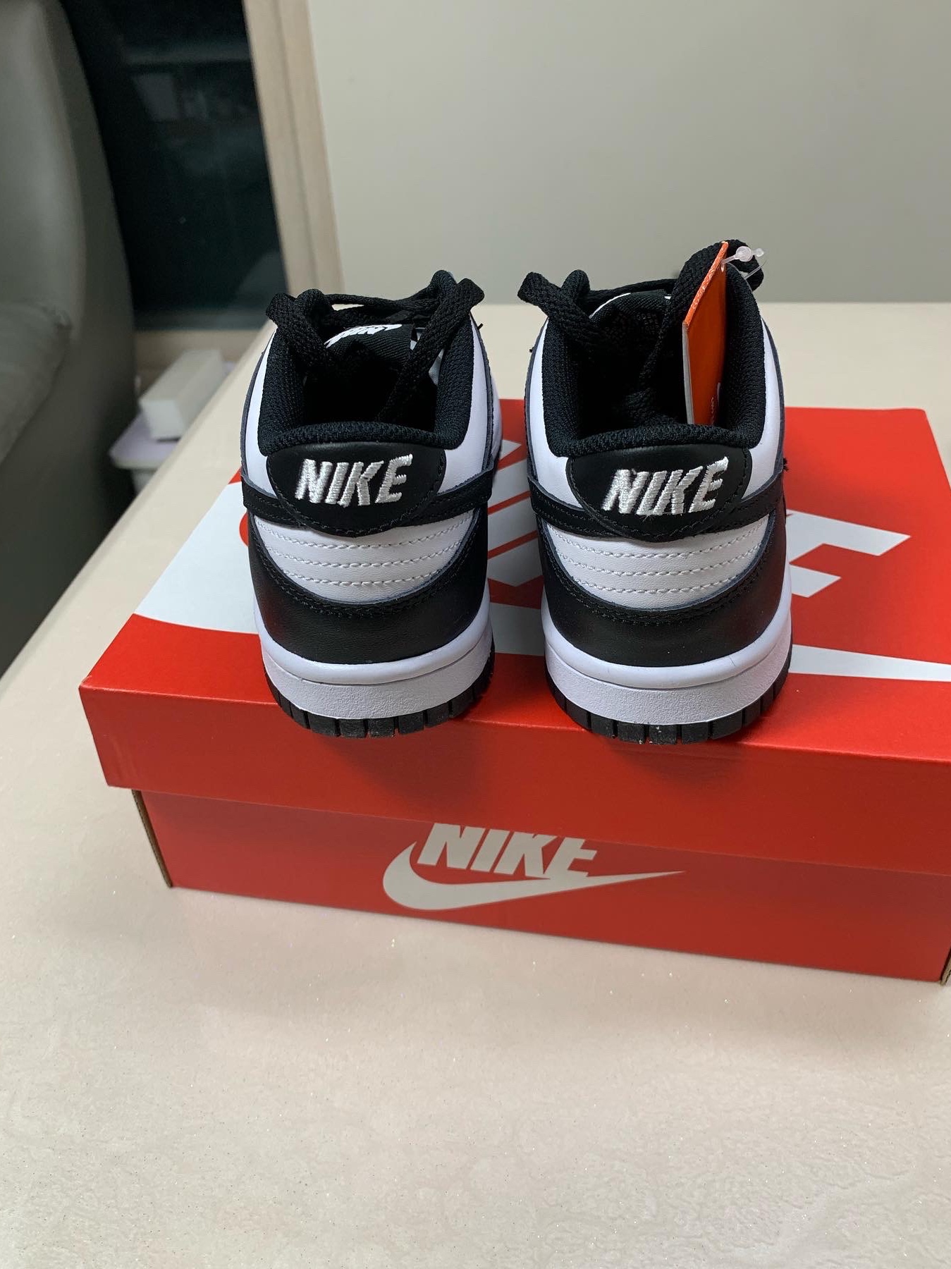 (GS) Nike Dunk Low Black 착용 스타일 - 4