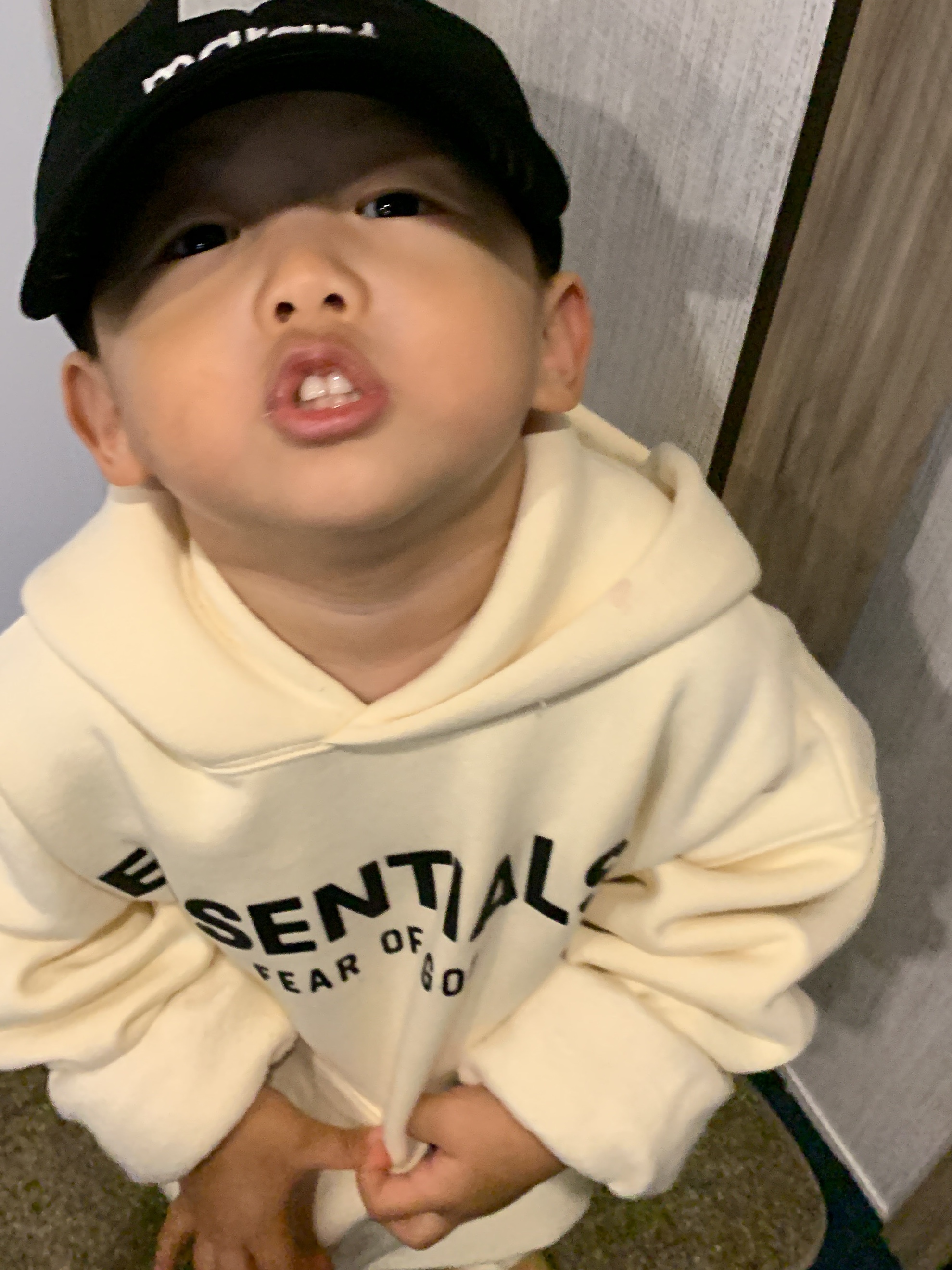 (Kids) Essentials Pull-Over Hoodie Cream - 21SS, (W) Isabel Marant Tyron Cap Black - 21FW 착용 스타일 - 1