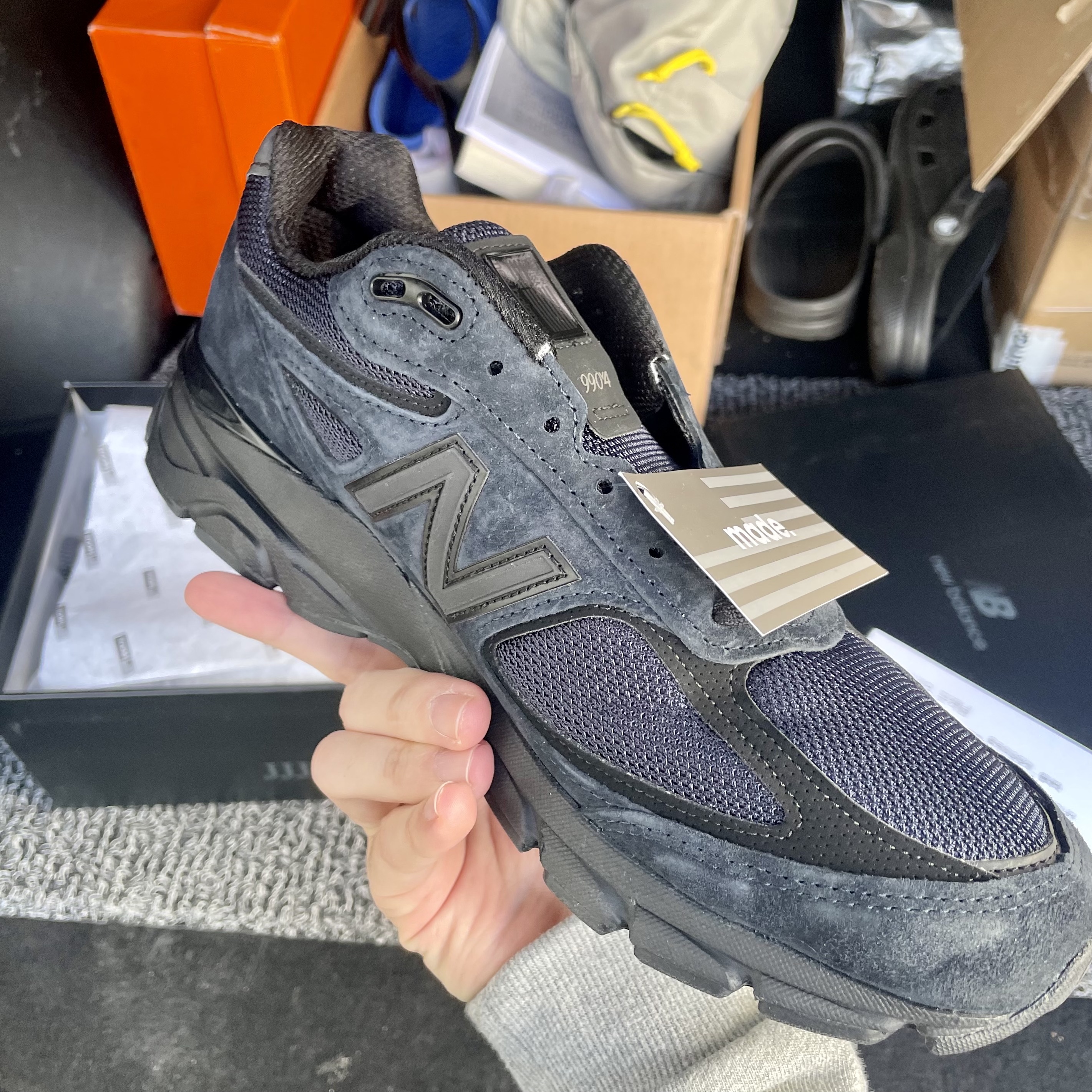 New Balance x JJJJound 990v4 Navy 착용 스타일 - 1