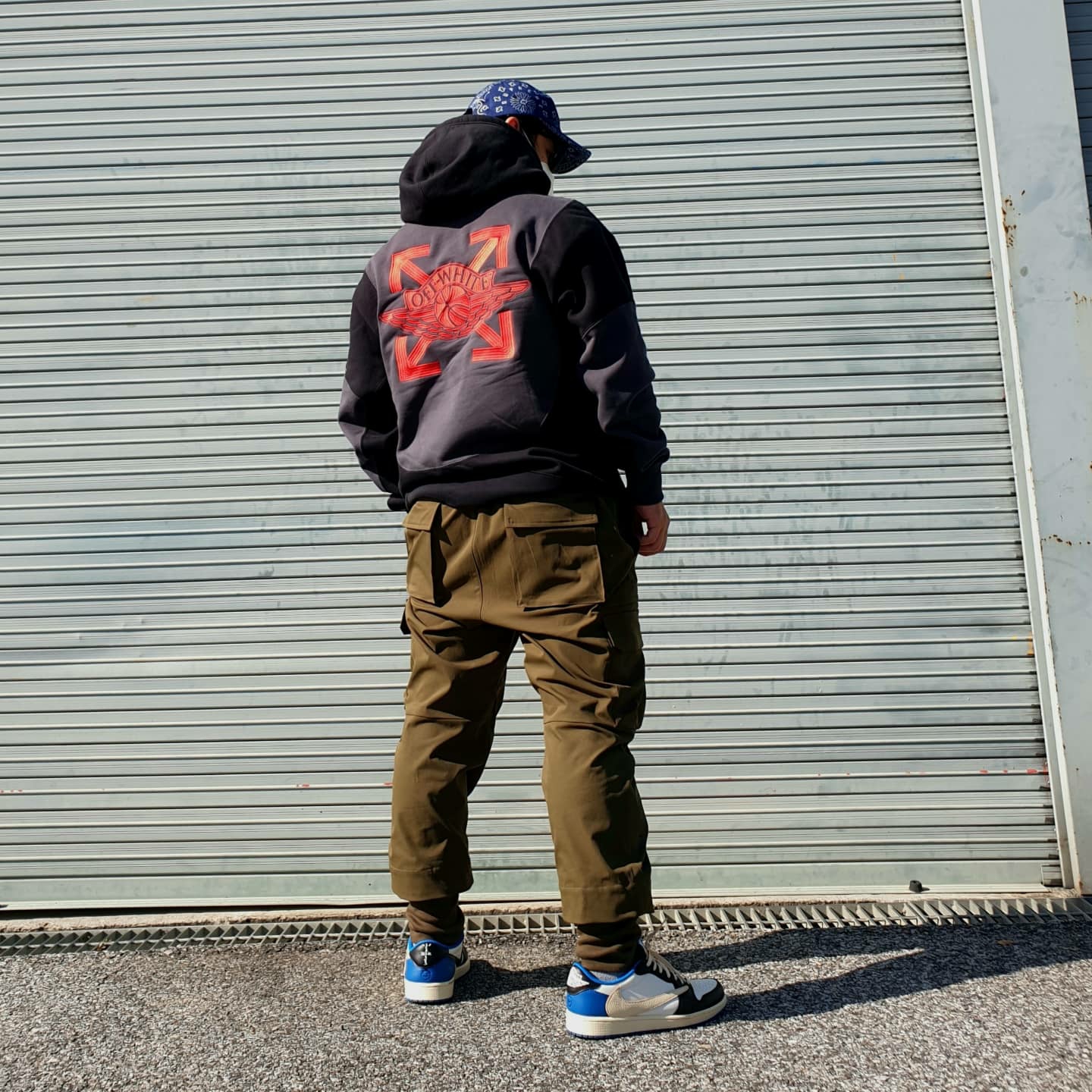 Jordan x Off-White Fleece Pullover Hoodie Black - US/EU, Jordan 1 x Travis Scott x Fragment Retro Low OG SP Military Blue 착용 스타일