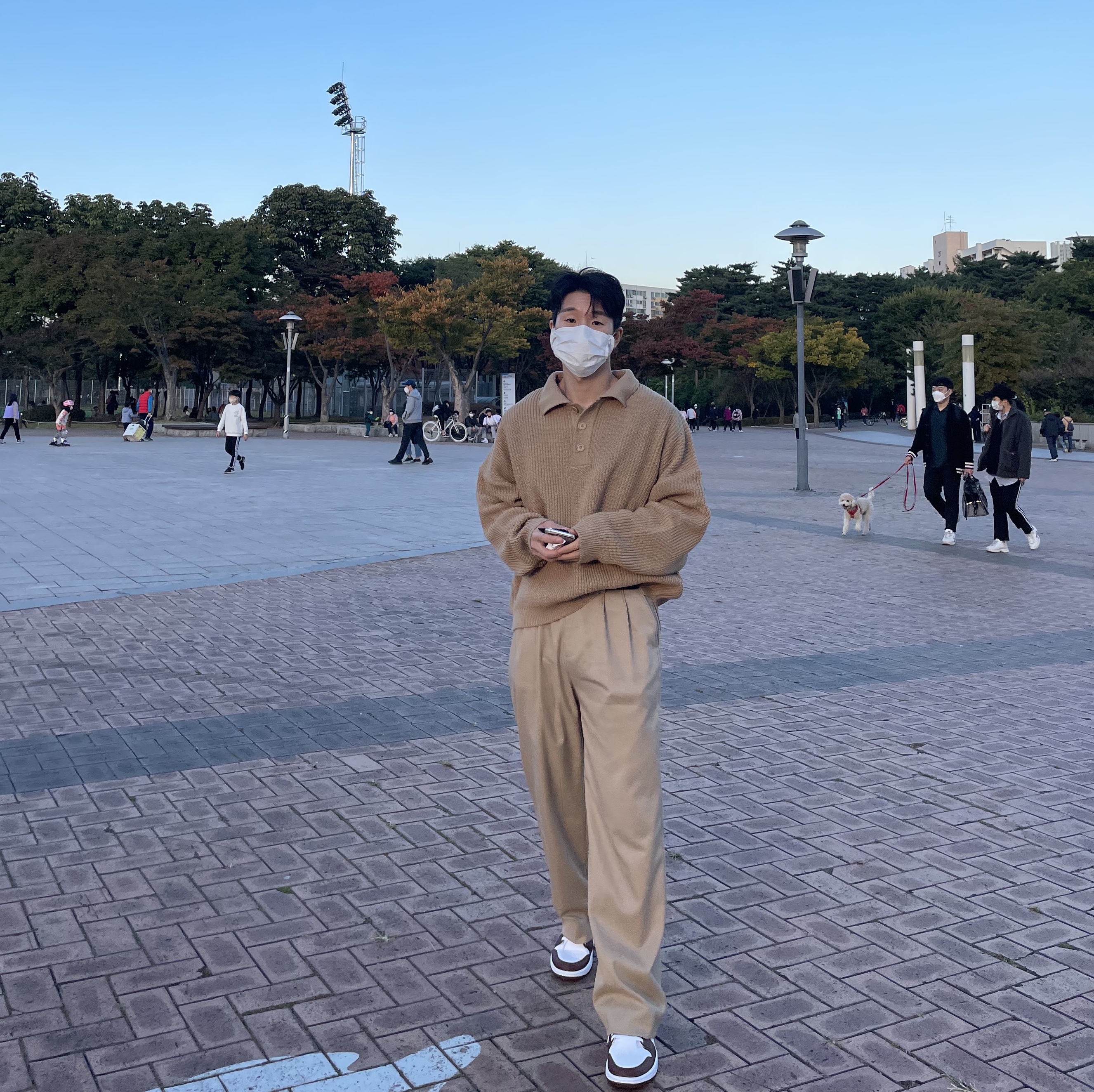 (W) Jordan 1 Low Bronze Eclipse 착용 스타일 - 1