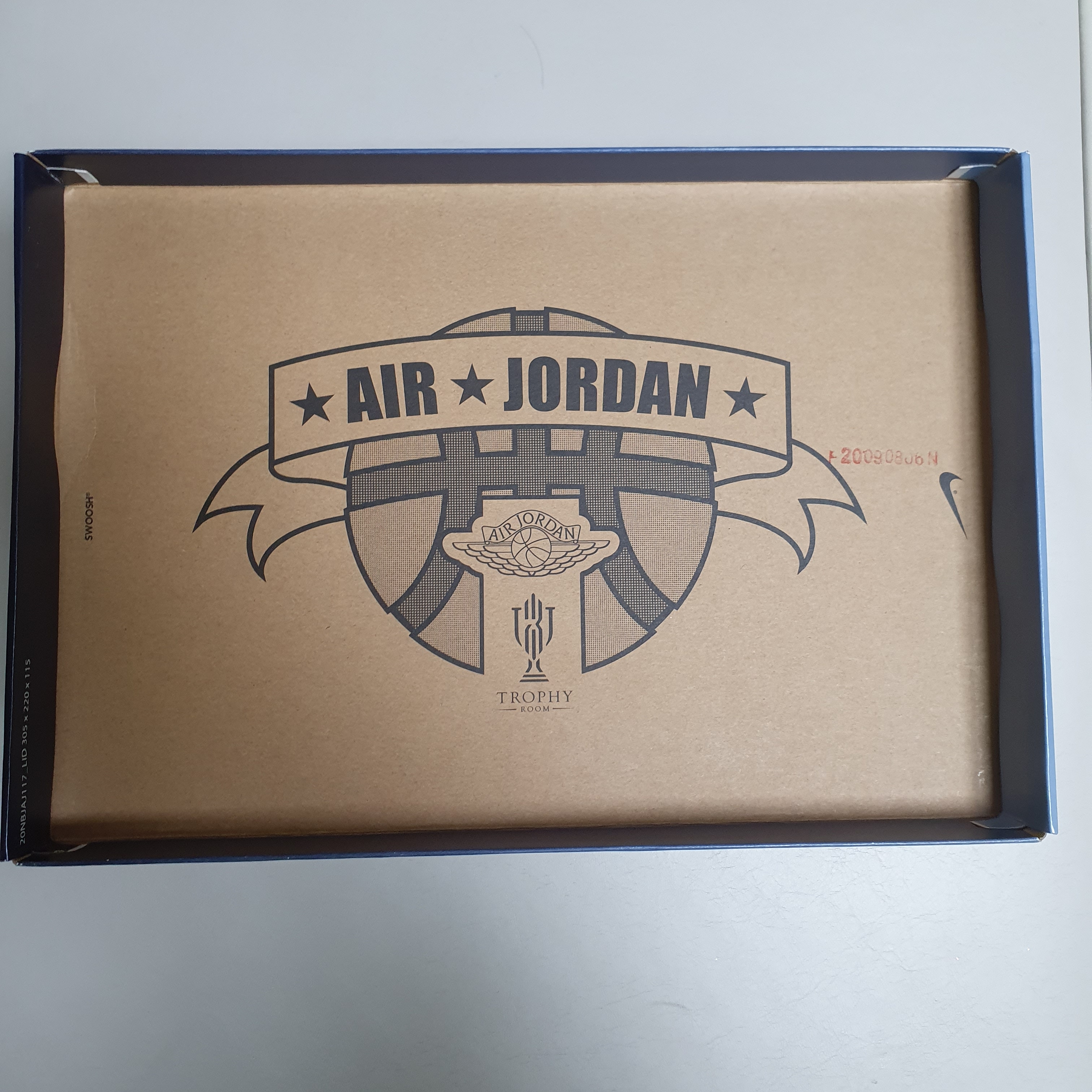 Jordan 1 x Trophy Room Retro High OG SP Chicago 착용 스타일 - 4