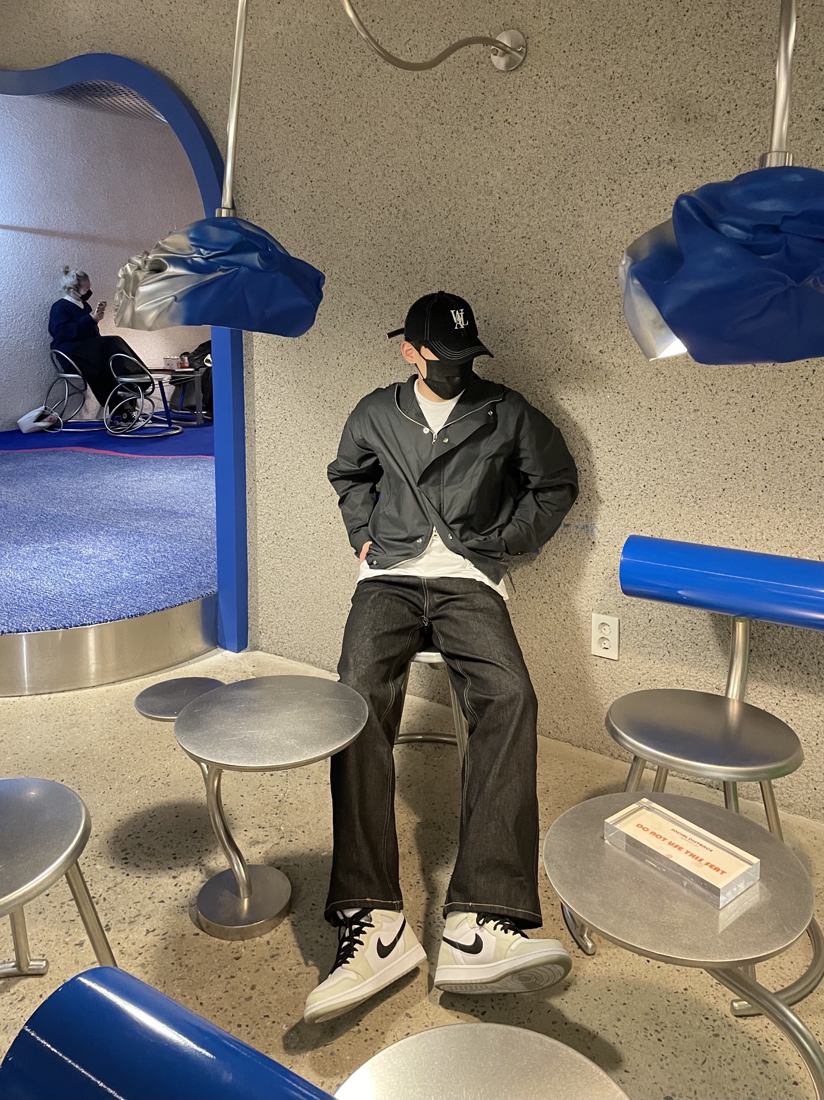 (W) Jordan 1 Zoom Air CMFT Light Bone 착용 스타일 - 1