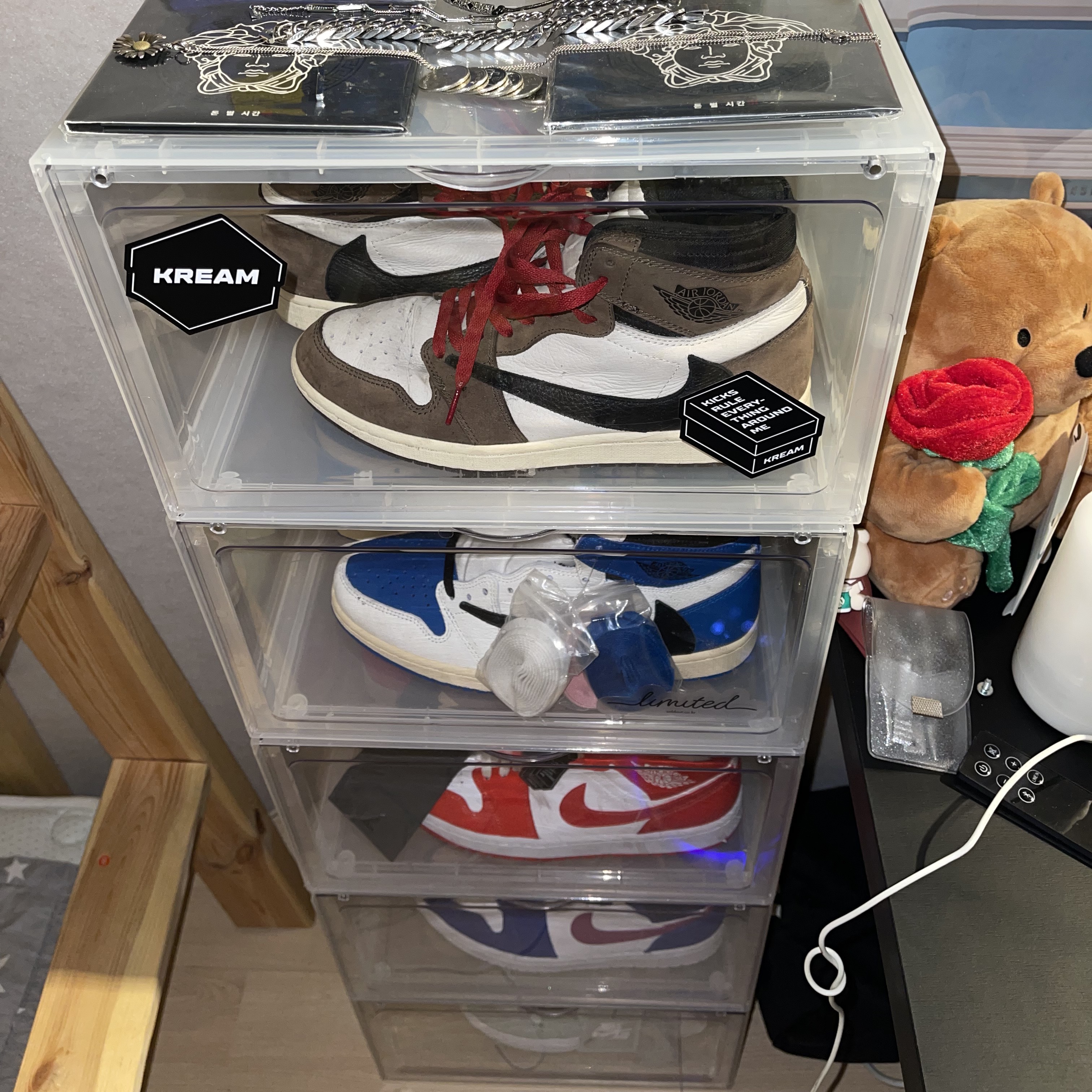 Jordan 1 x Travis Scott Retro High OG SP Mocha, Jordan 1 x Travis Scott x Fragment Retro High OG SP Military Blue 착용 스타일