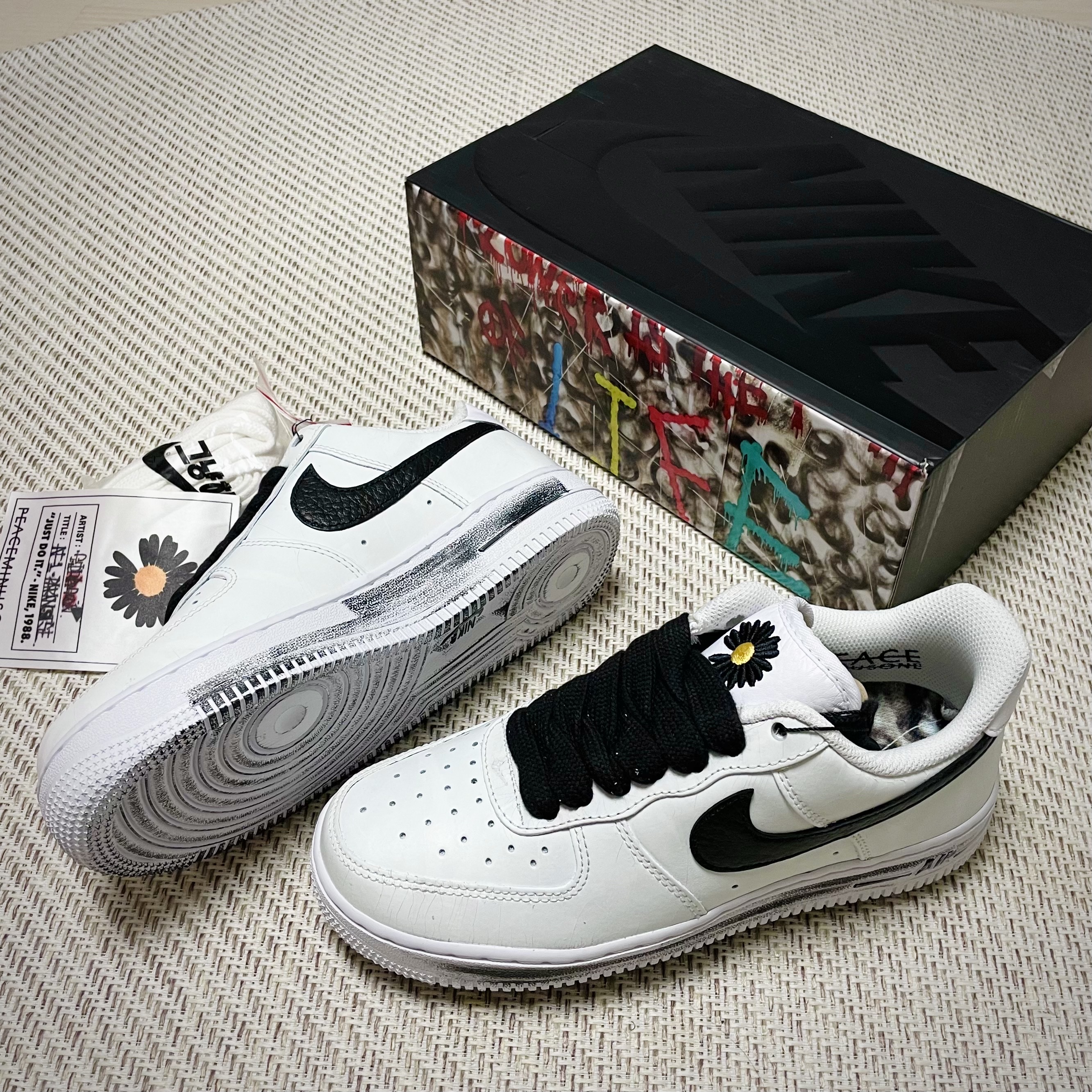 Nike x Peaceminusone Air Force 1 Low Para-Noise 2.0 착용 스타일