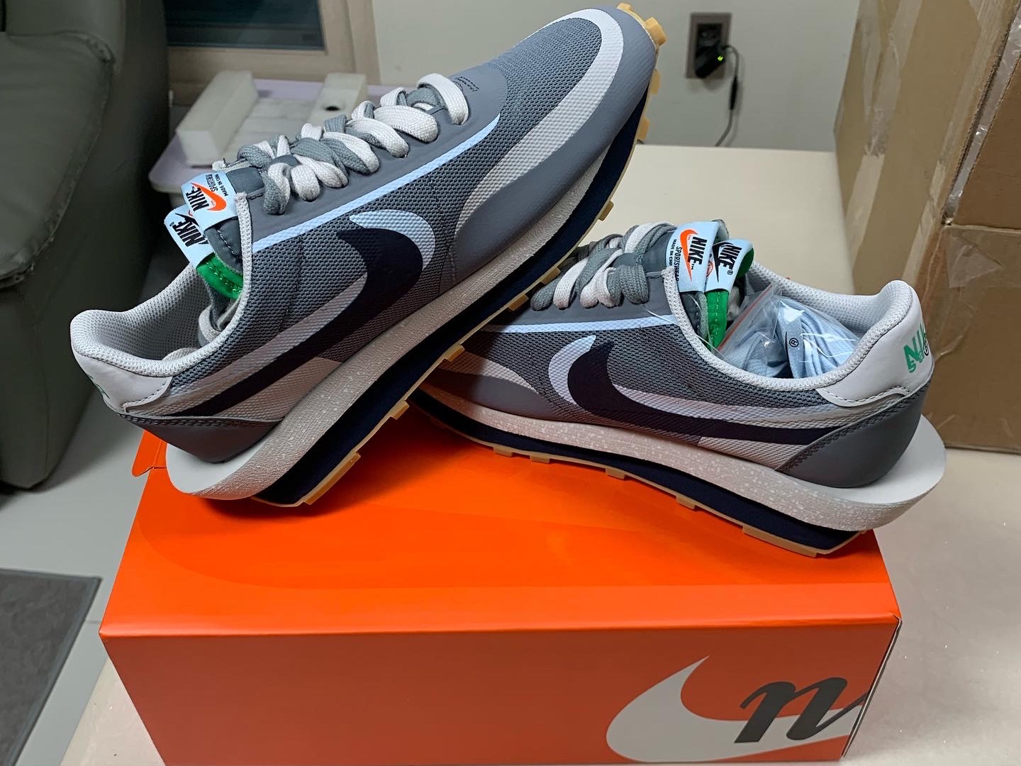 Nike x Sacai x Clot LDWaffle Cool Grey 착용 스타일 - 3
