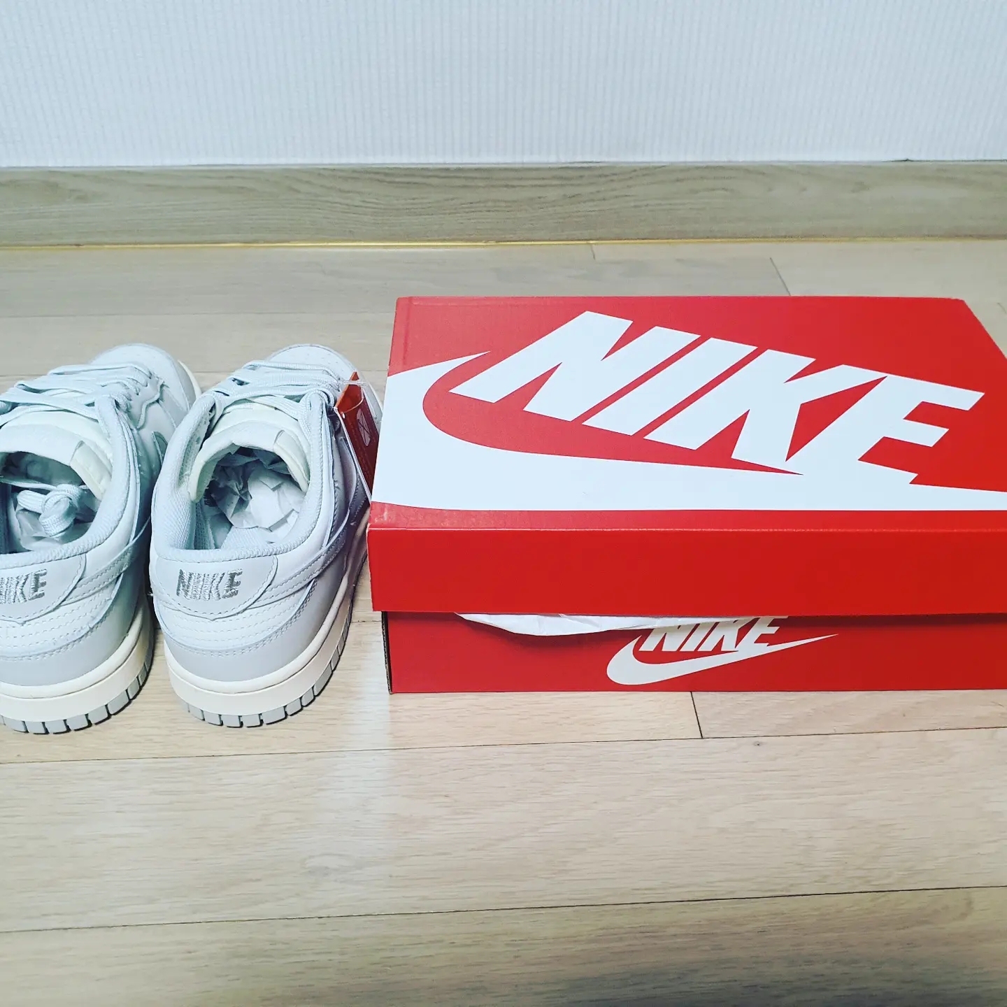 (W) Nike Dunk Low Light Bone 착용 스타일 - 3