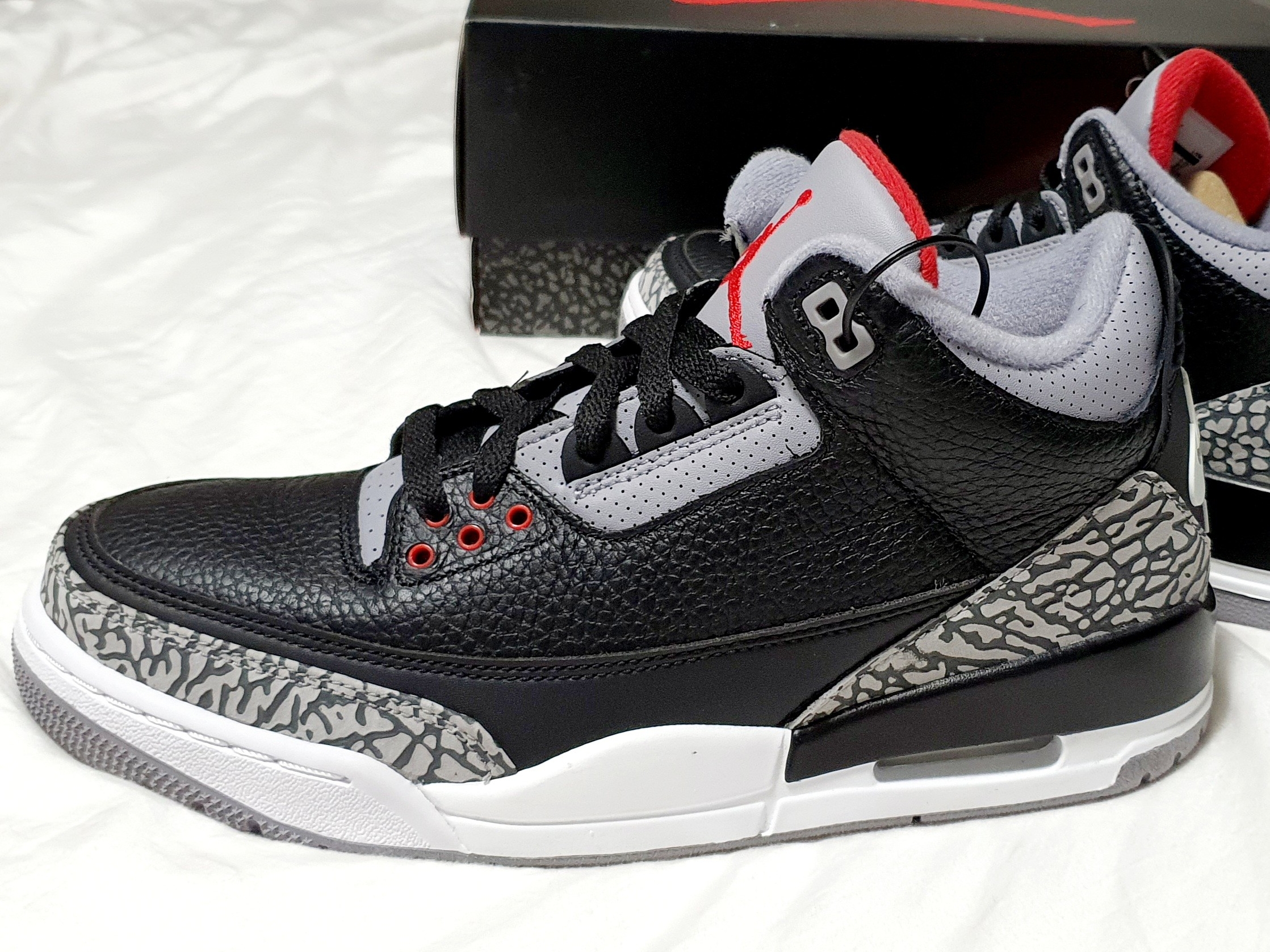 Jordan 3 Retro OG Black Cement 2018 착용 스타일 - 2