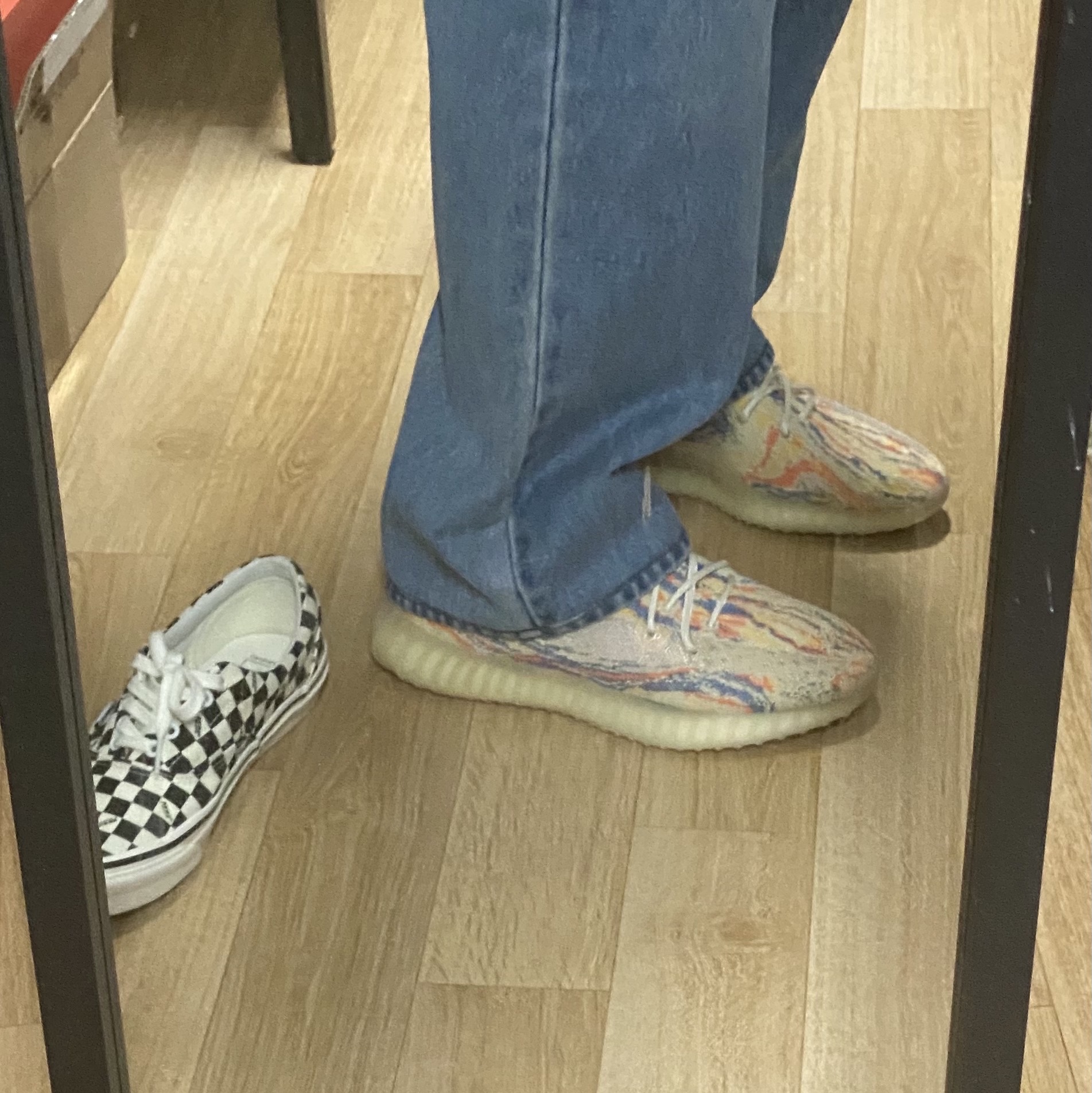 Adidas Yeezy Boost 350 V2 MX Oat 착용 스타일 - 2