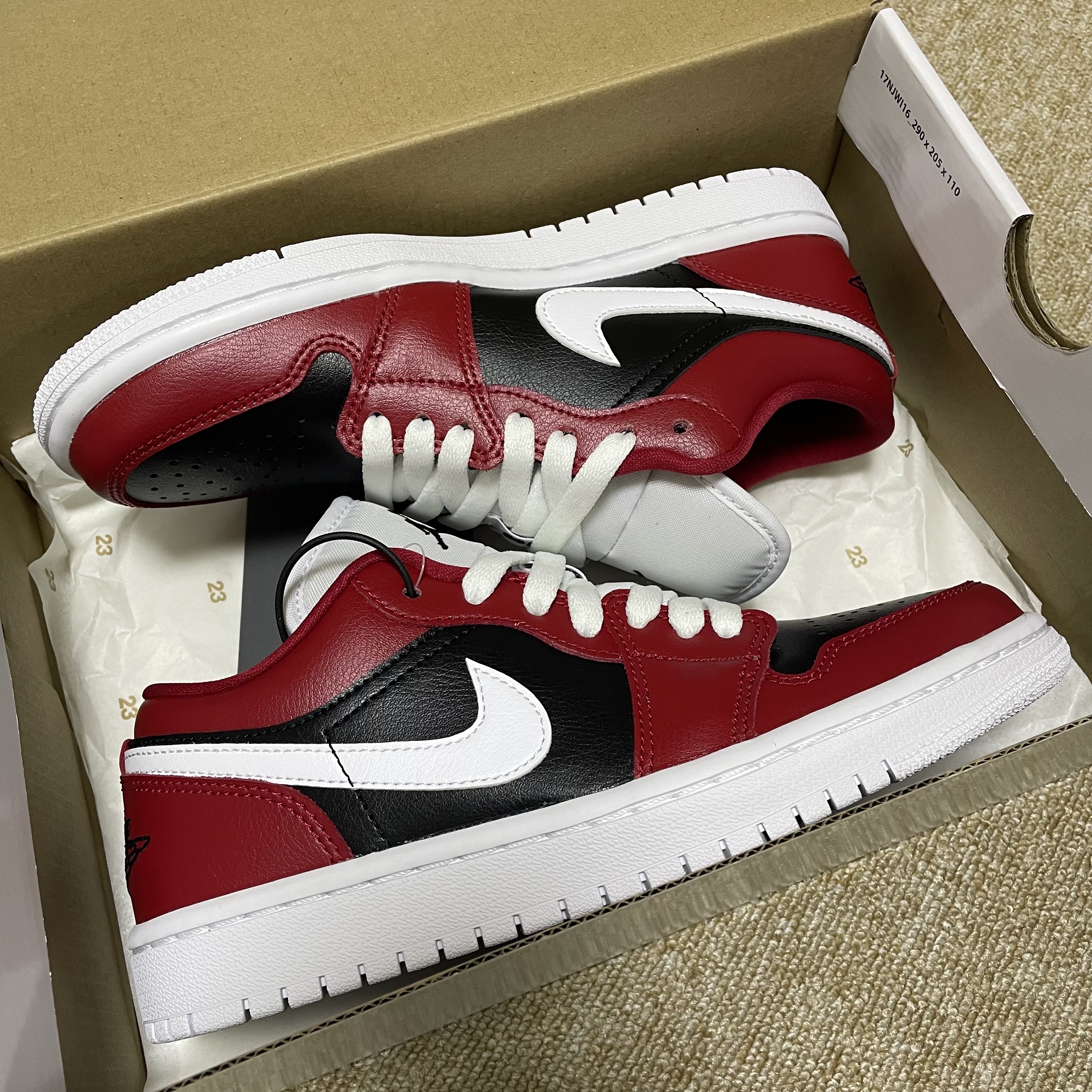 (W) Jordan 1 Low Chicago Flip 착용 스타일 - 2