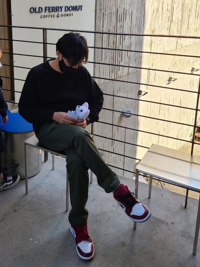 Jordan 1 Low Noble Red 착용 스타일