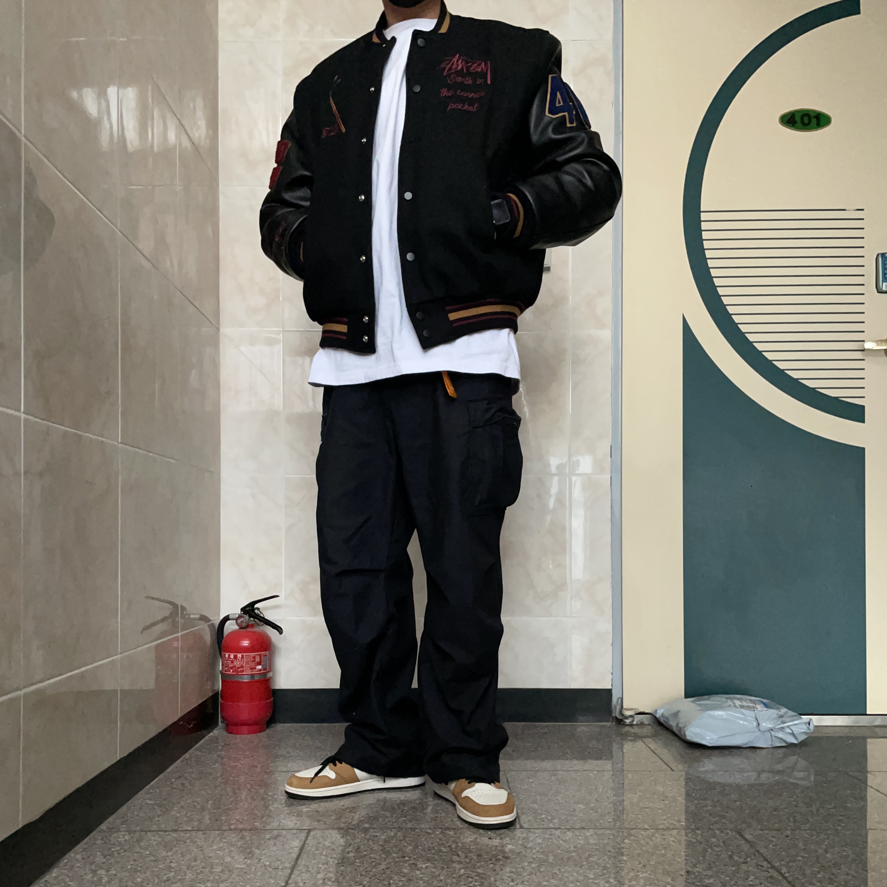 Stussy 40th Anniversary IST Jacket (Ny.LT.La), Jordan 1 Retro High Rookie of the Year 착용 스타일 - 1