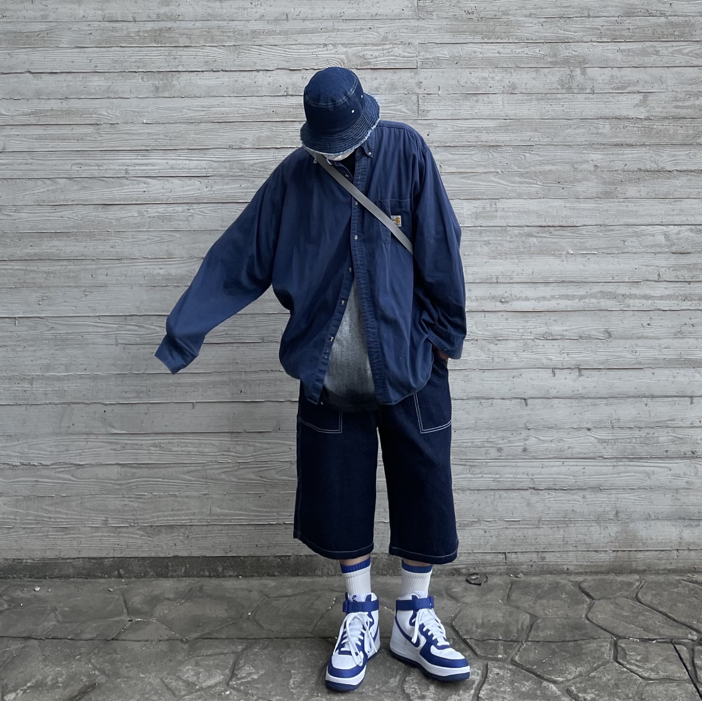 Nike Air Force 1 High '07 LV8 EMB Dodgers 착용 스타일
