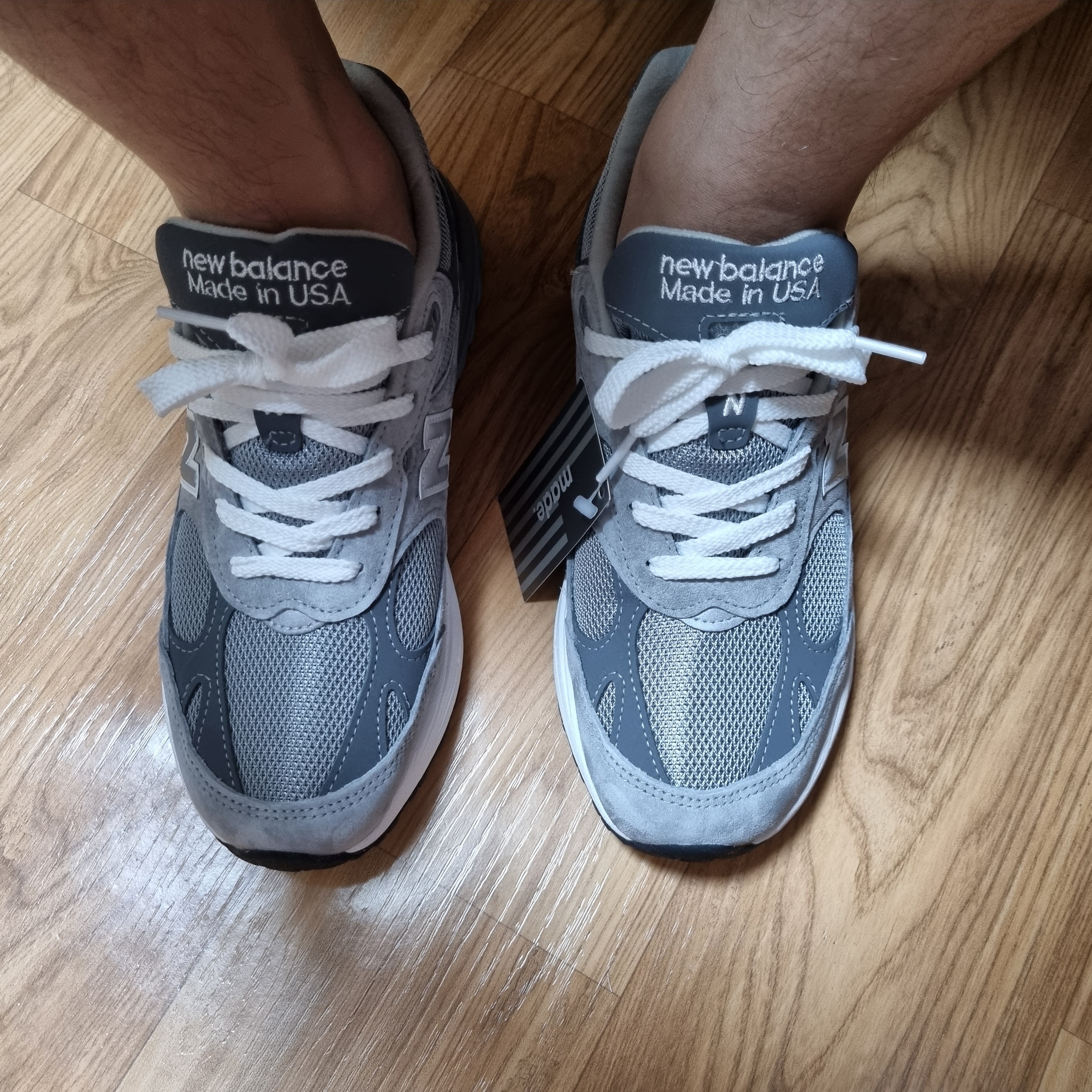 (W) New Balance 993 Made in USA Grey - B Standard 착용 스타일 - 2