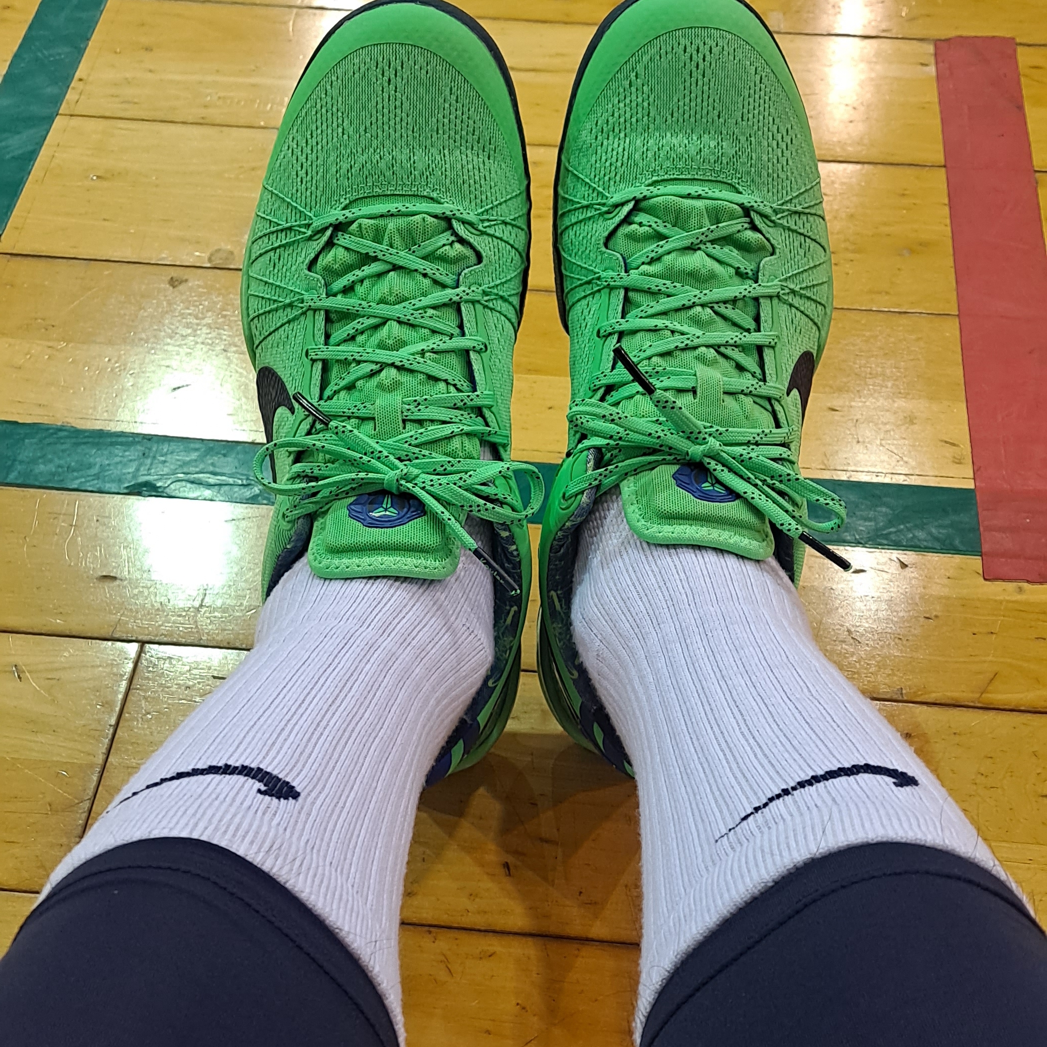 Nike Kobe 8 System Elite Superhero 착용 스타일