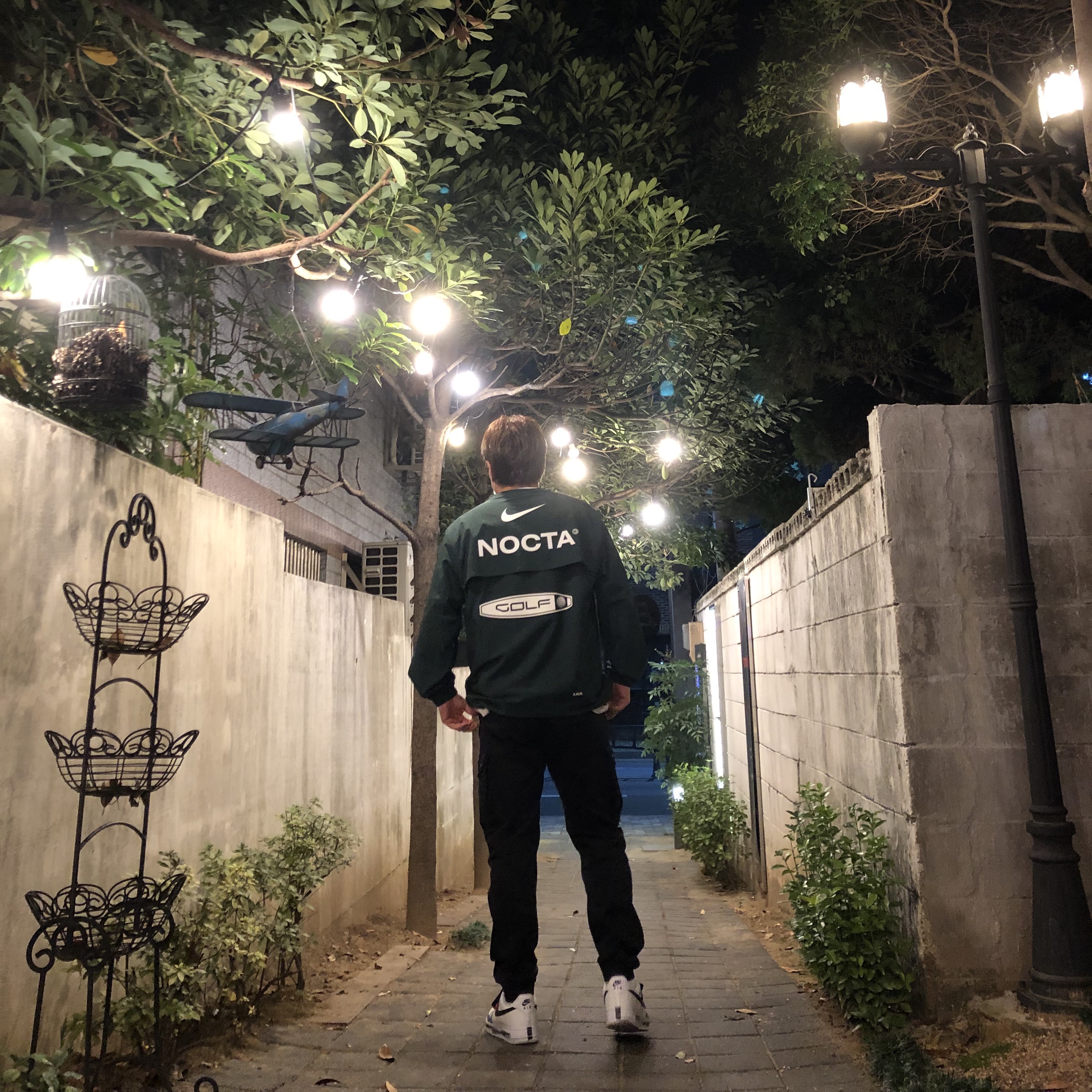 Nike x Drake Nocta Golf Crewneck Top Green - US/EU, Stone Island 31303 Cargo Pants Black - 21SS 착용 스타일