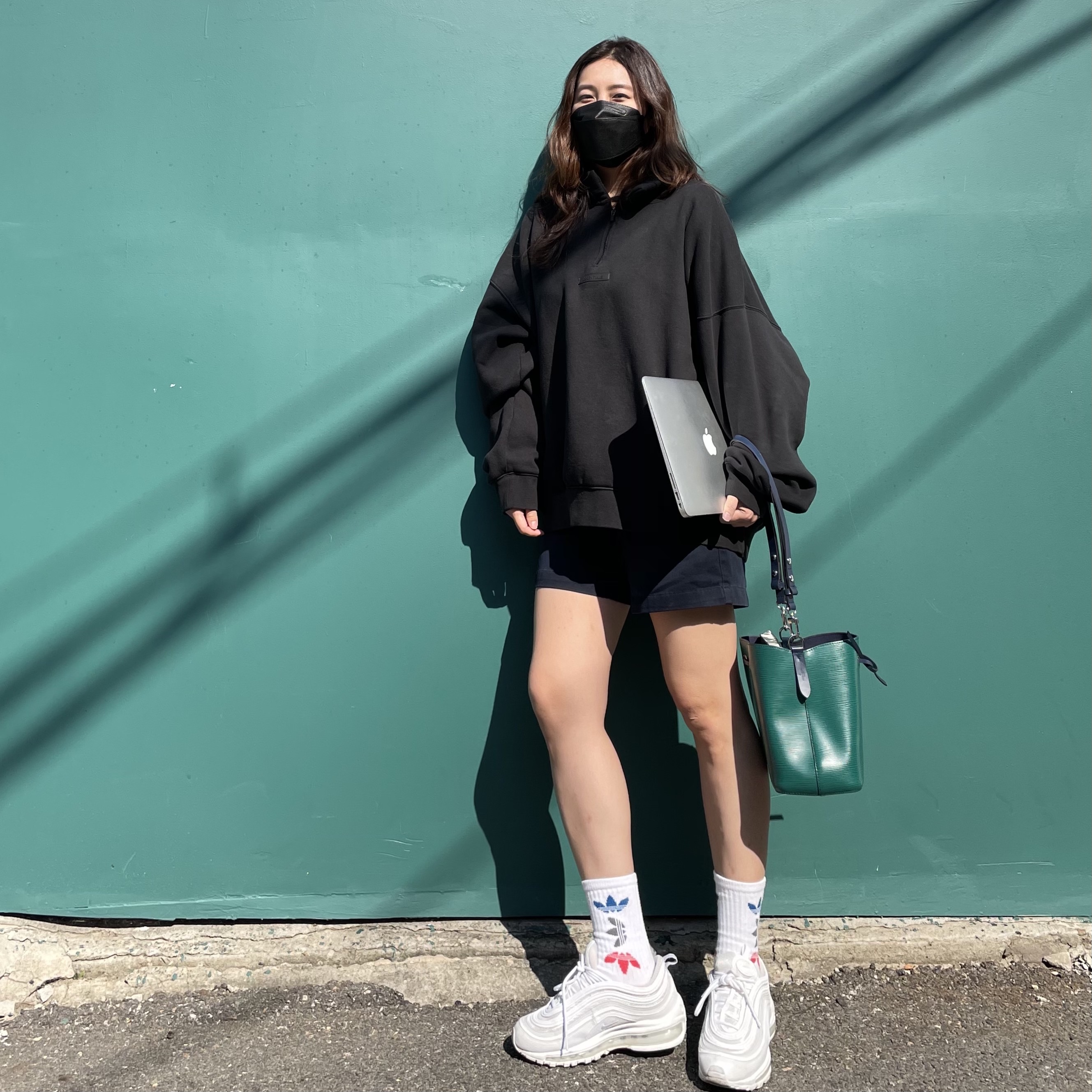 (W) Nike Air Max 97 White Pure Platinum, Essentials Mockneck Half-Zip Black - 21SS 착용 스타일