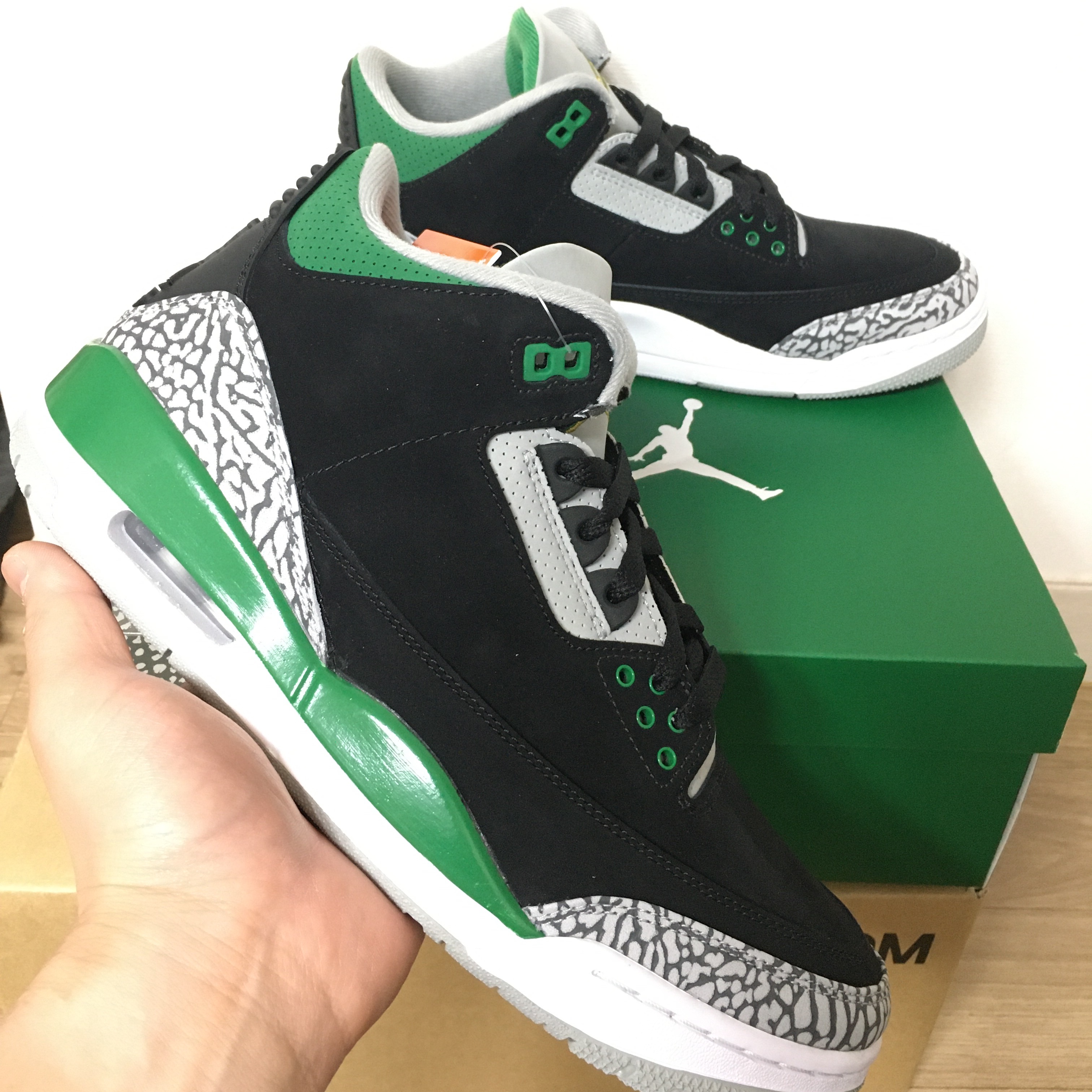 Jordan 3 Retro Pine Green 착용 스타일 - 2
