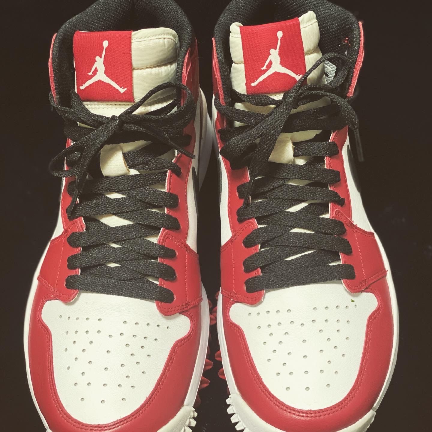 Jordan 1 Retro Golf Cleat Chicago 착용 스타일 - 1