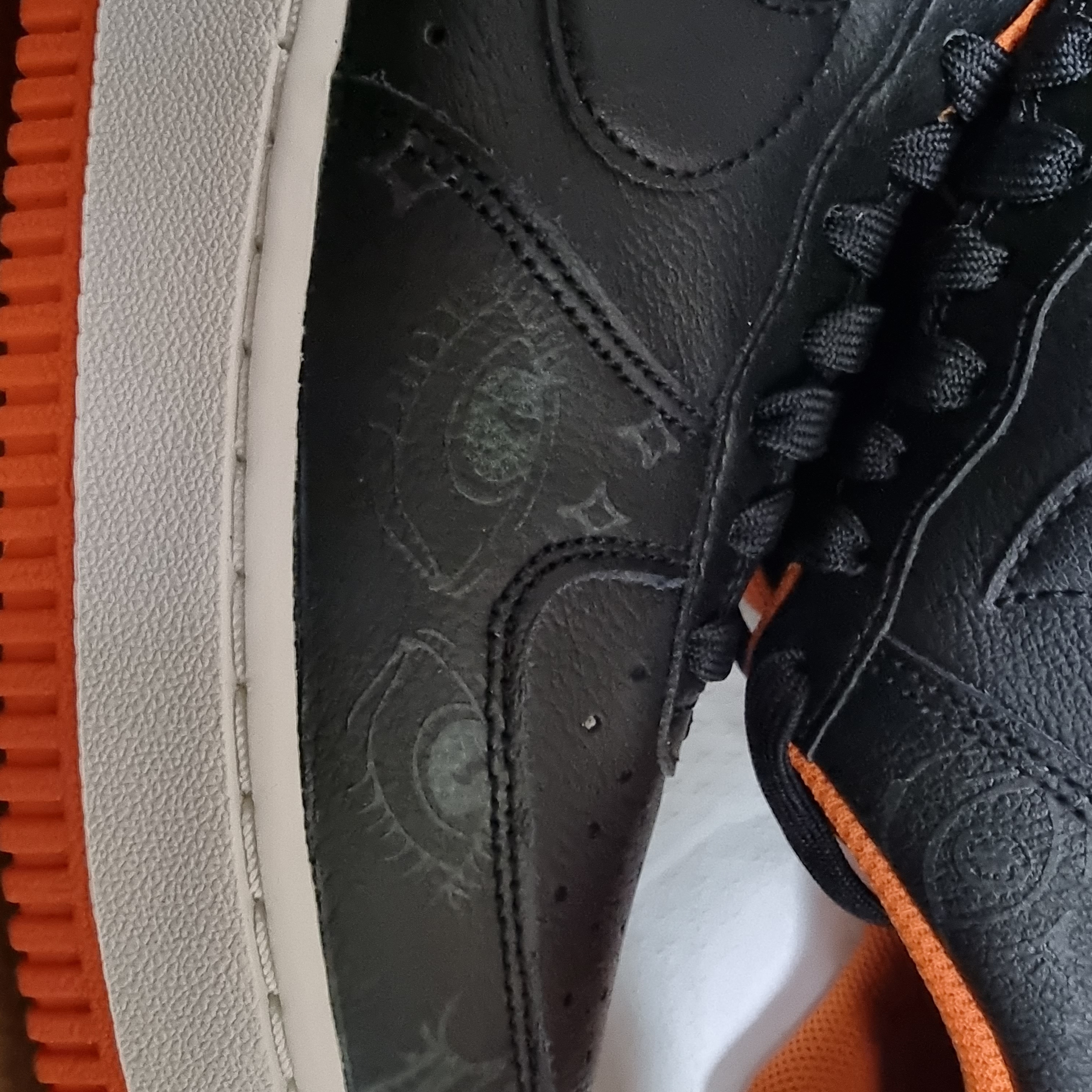 Nike Air Force 1 '07 PRM Halloween 착용 스타일 - 2