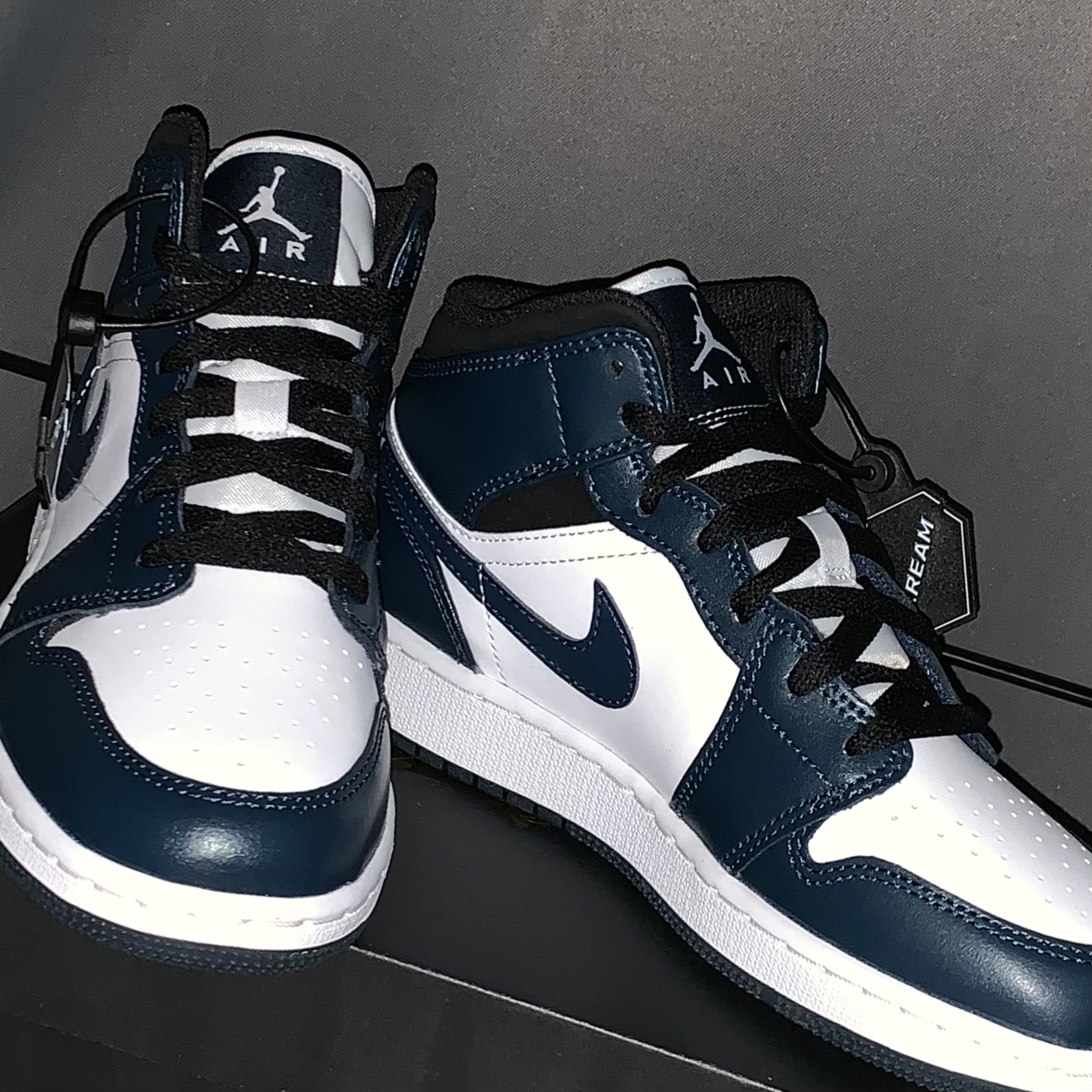 (GS) Jordan 1 Mid Dark Teal, Jordan 1 Mid Dark Teal 착용 스타일 - 3