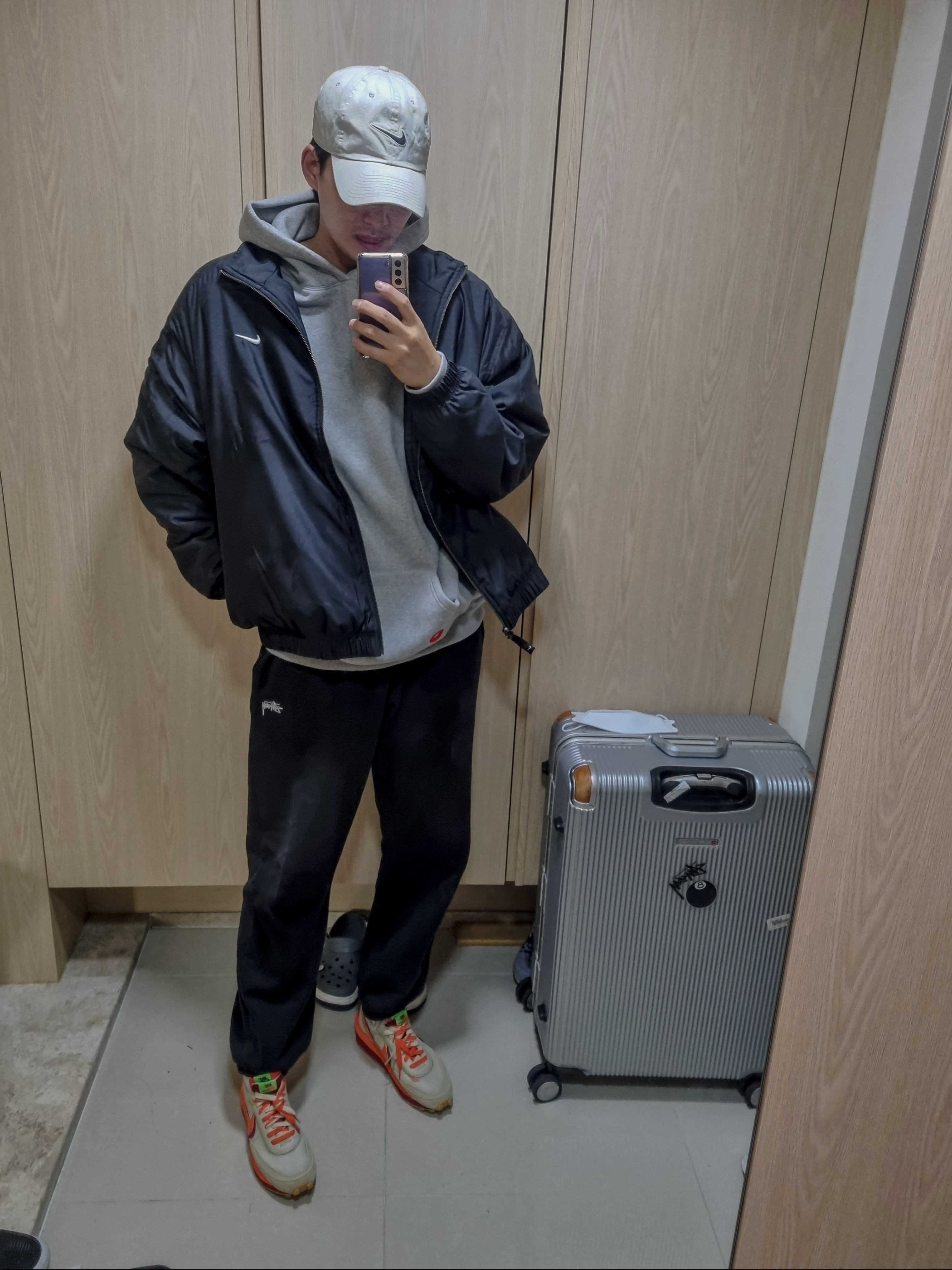 Nike x Sacai x Clot LDWaffle Orange Blaze, Nike NRG Solo Swoosh Satin Bomber Jacket Black Kumquat - US/EU 착용 스타일