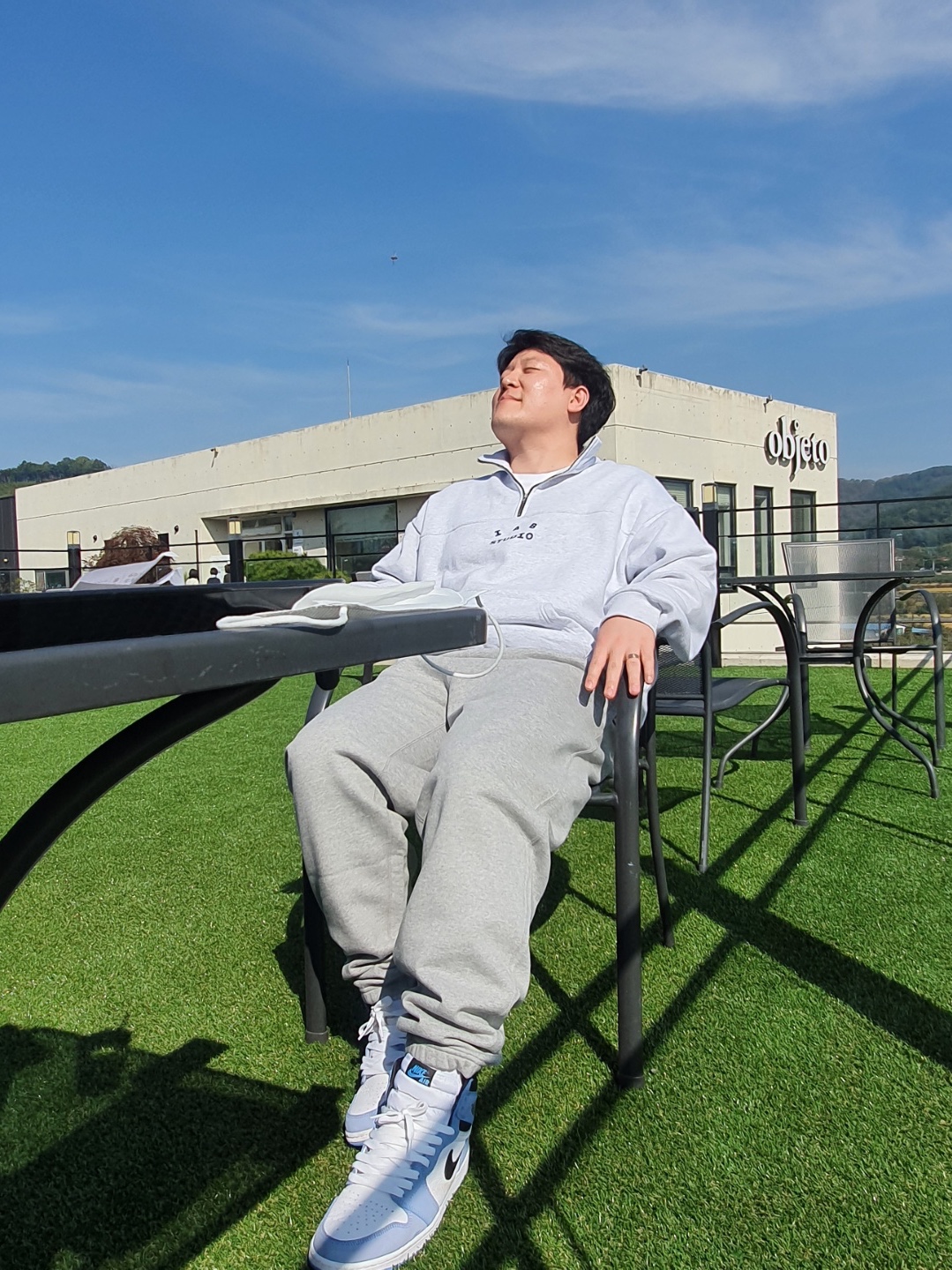 IAB Studio Half Zip Pullover Light Gray, Nike NRG Solo Swoosh Fleece Pants Dark Grey Heather - Asia 착용 스타일 - 2