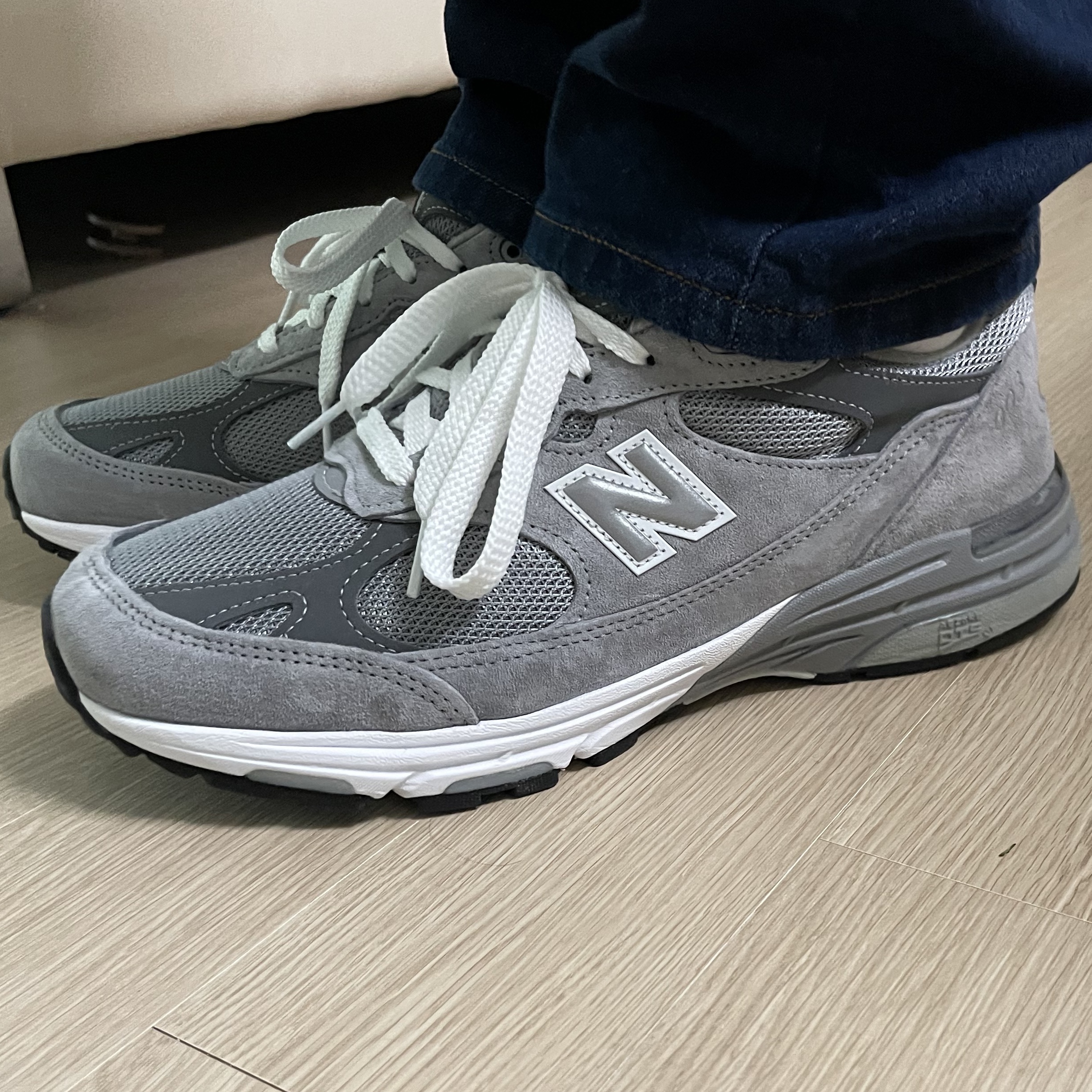 New Balance 993 Made in USA Grey - 2E Wide 착용 스타일 - 2