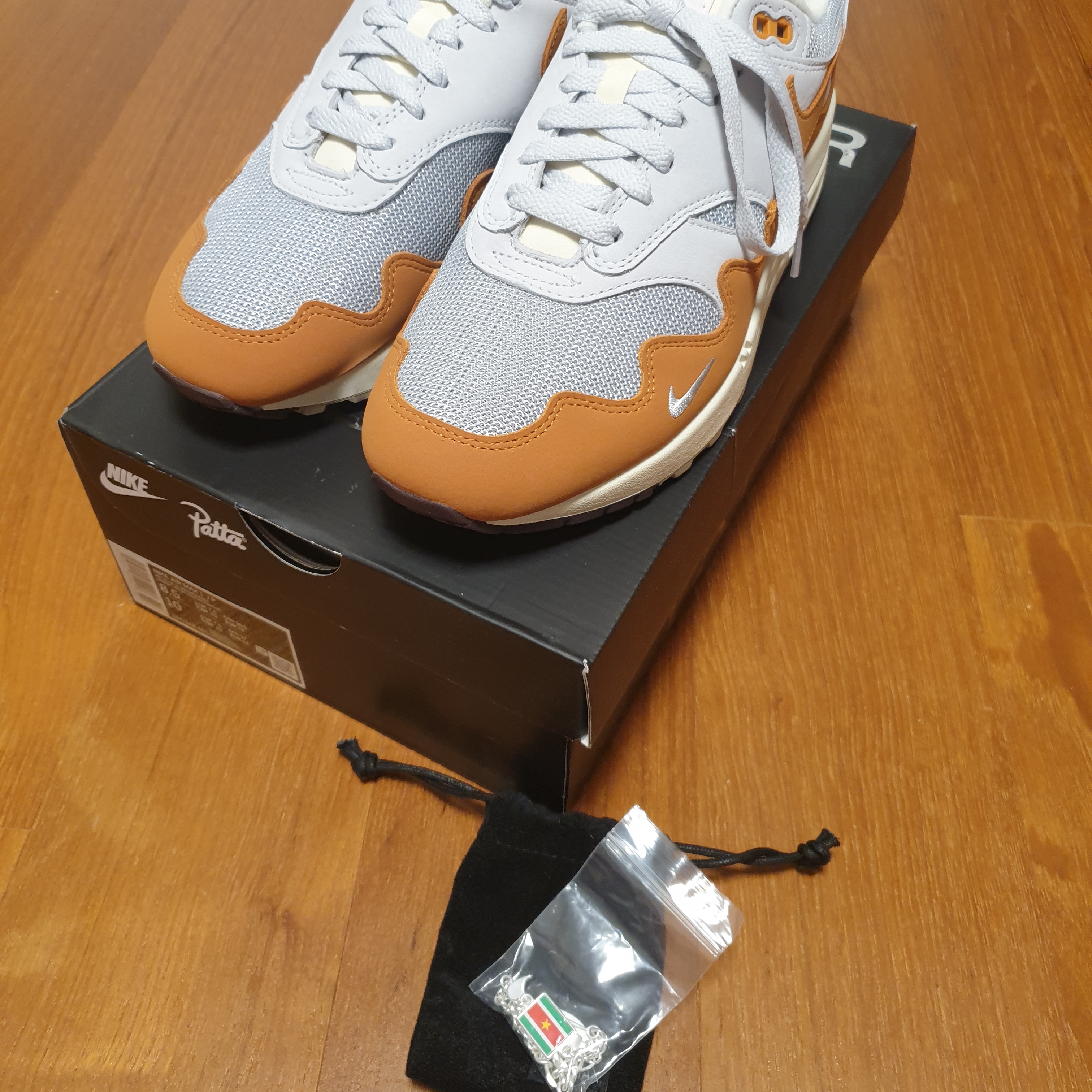 Nike x Patta Air Max 1 Monarch 착용 스타일 - 3