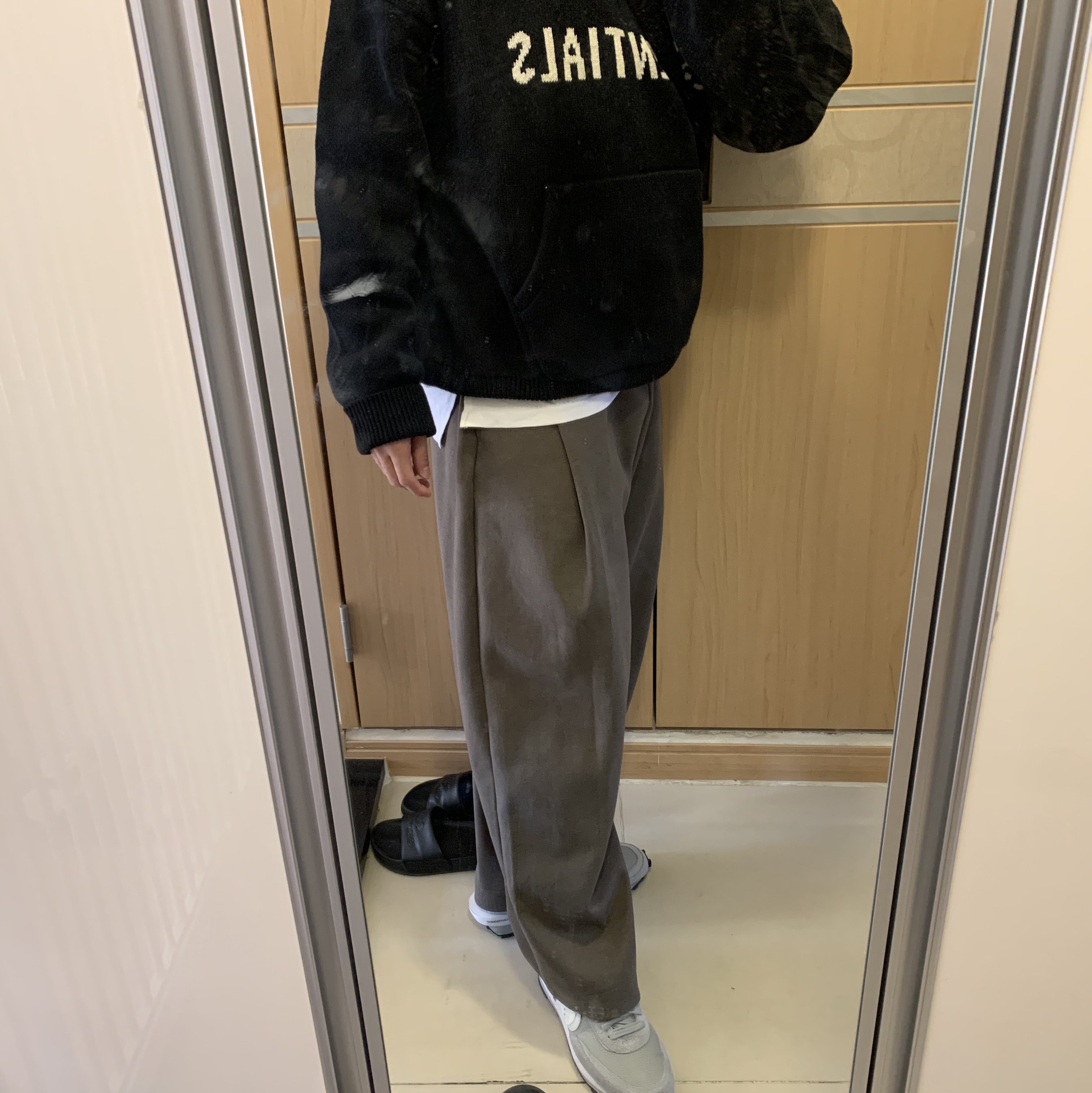 Nike x Sacai x Fragment LDWaffle Light Smoke Grey, Essentials Knit Hoodie Black - 20FW 착용 스타일