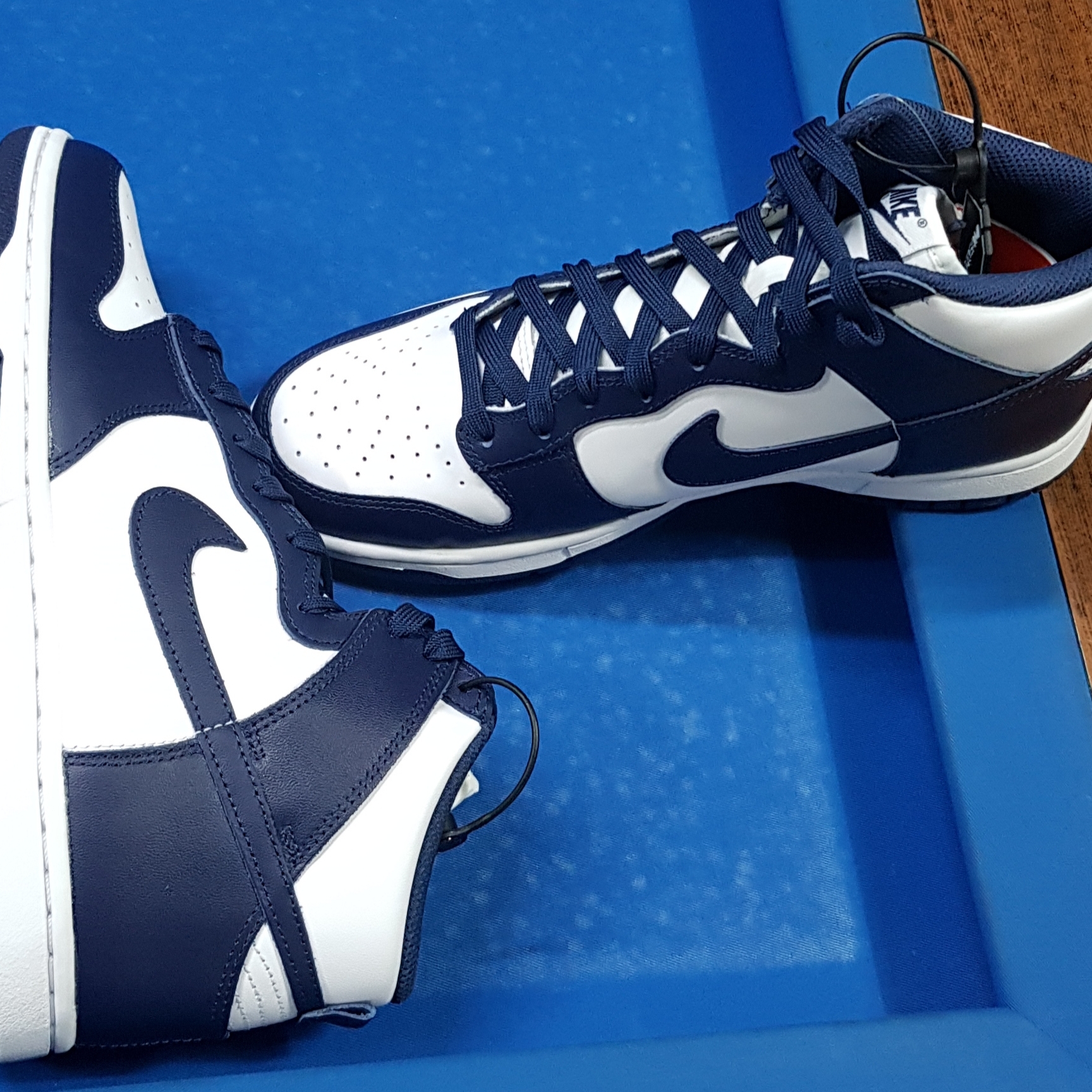Nike Dunk High Retro Championship Navy 착용 스타일 - 2