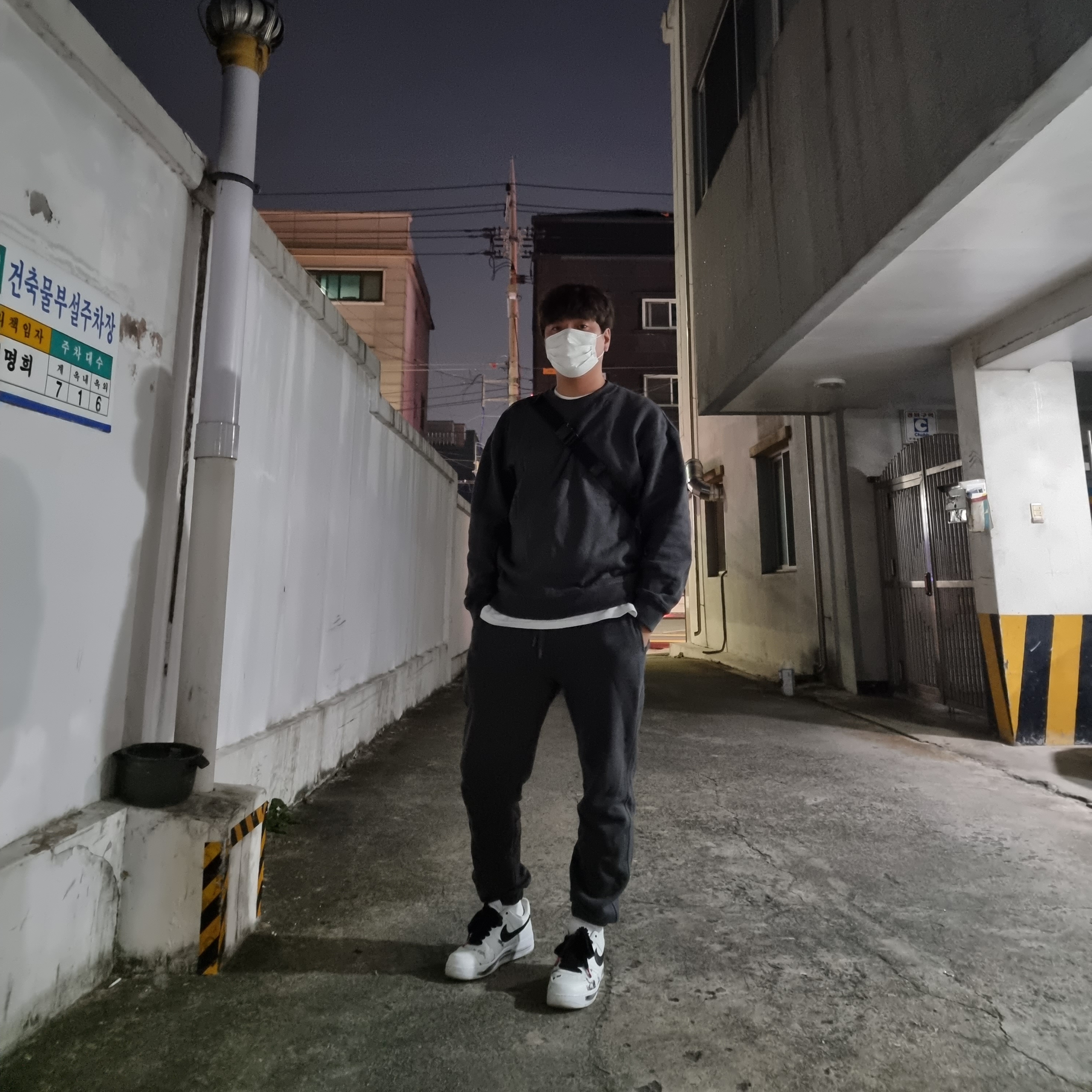 Nike x Peaceminusone Air Force 1 Low Para-Noise 2.0 착용 스타일