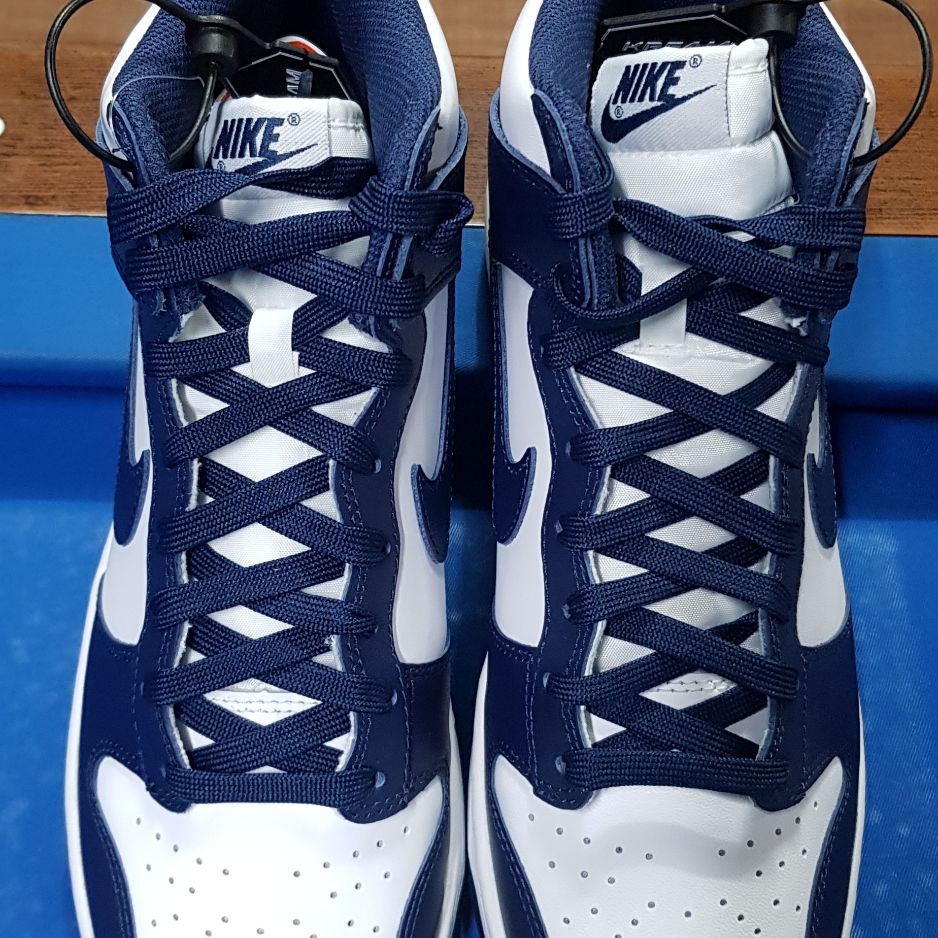 Nike Dunk High Retro Championship Navy 착용 스타일 - 1